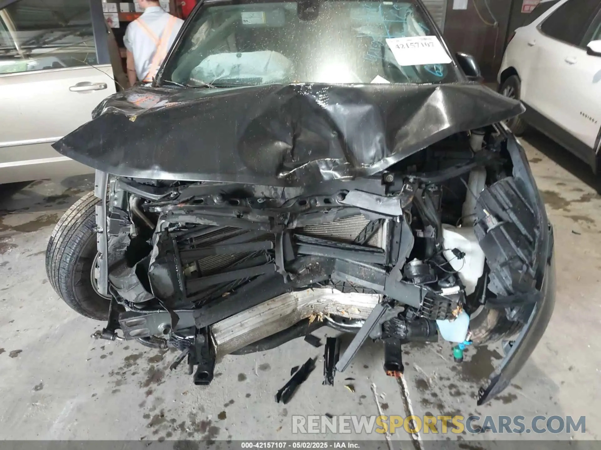 6 Фотография поврежденного автомобиля 2GNAXUEV1L6227311 CHEVROLET EQUINOX 2020