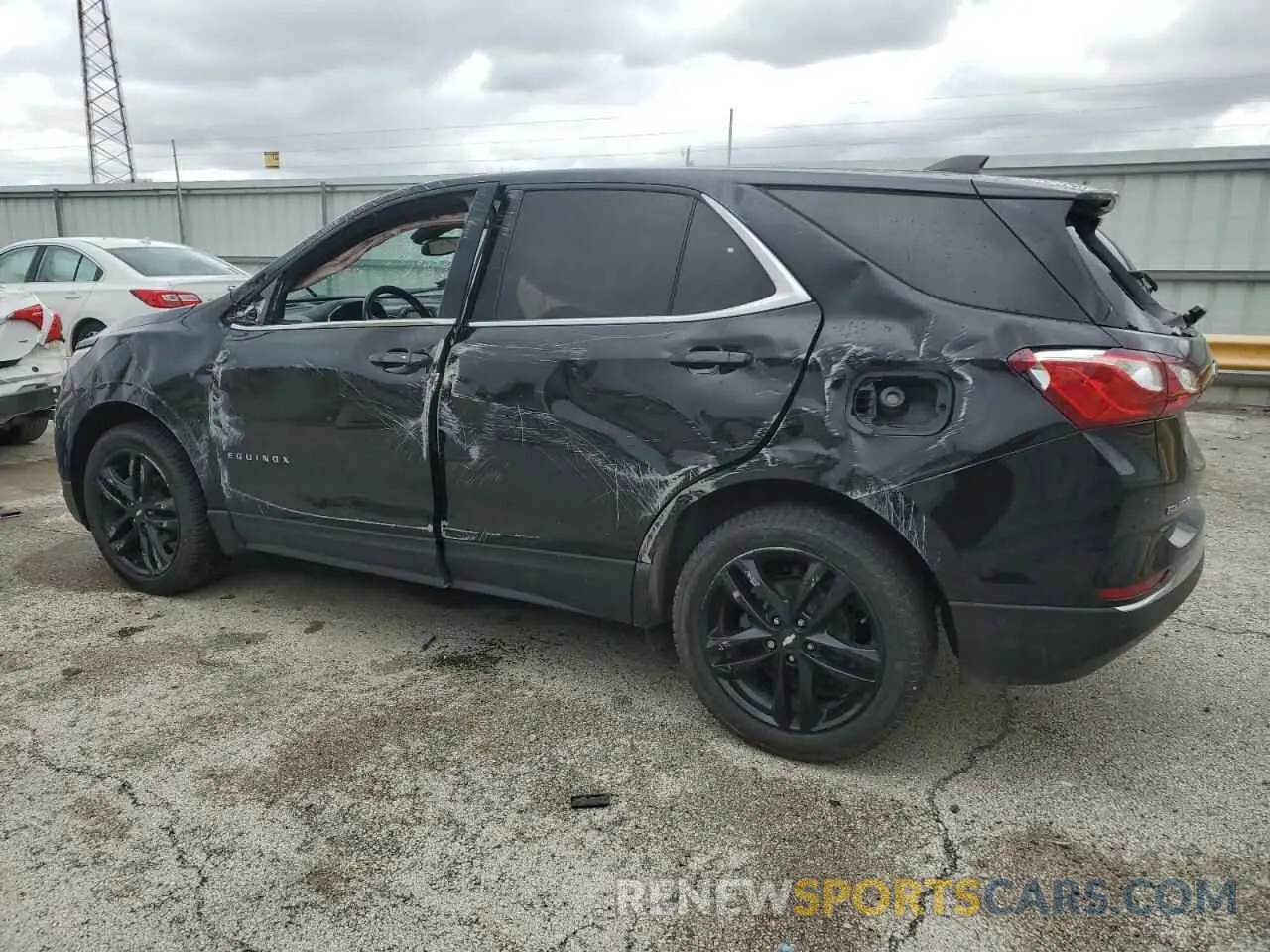 2 Photograph of a damaged car 2GNAXUEV1L6228572 CHEVROLET EQUINOX 2020