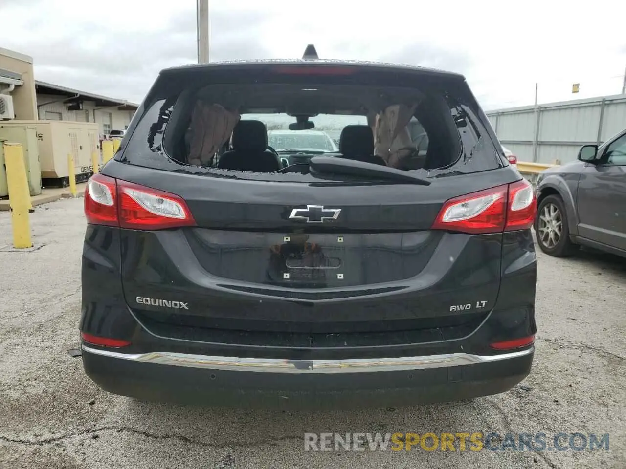 6 Photograph of a damaged car 2GNAXUEV1L6228572 CHEVROLET EQUINOX 2020