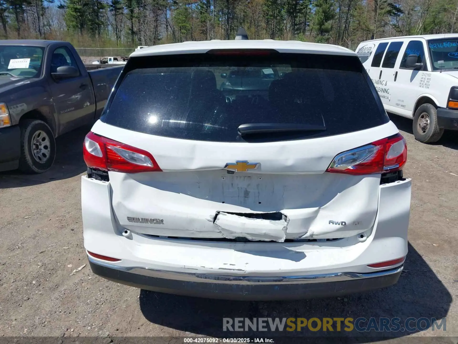 17 Фотография поврежденного автомобиля 2GNAXUEV2L6105704 CHEVROLET EQUINOX 2020