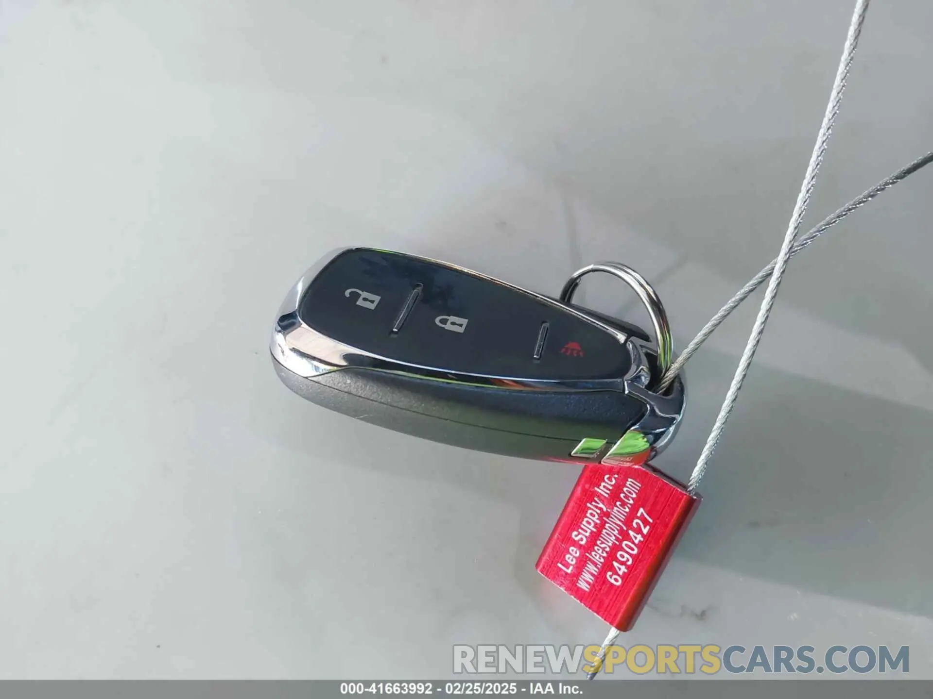 11 Photograph of a damaged car 2GNAXUEV2L6136869 CHEVROLET EQUINOX 2020
