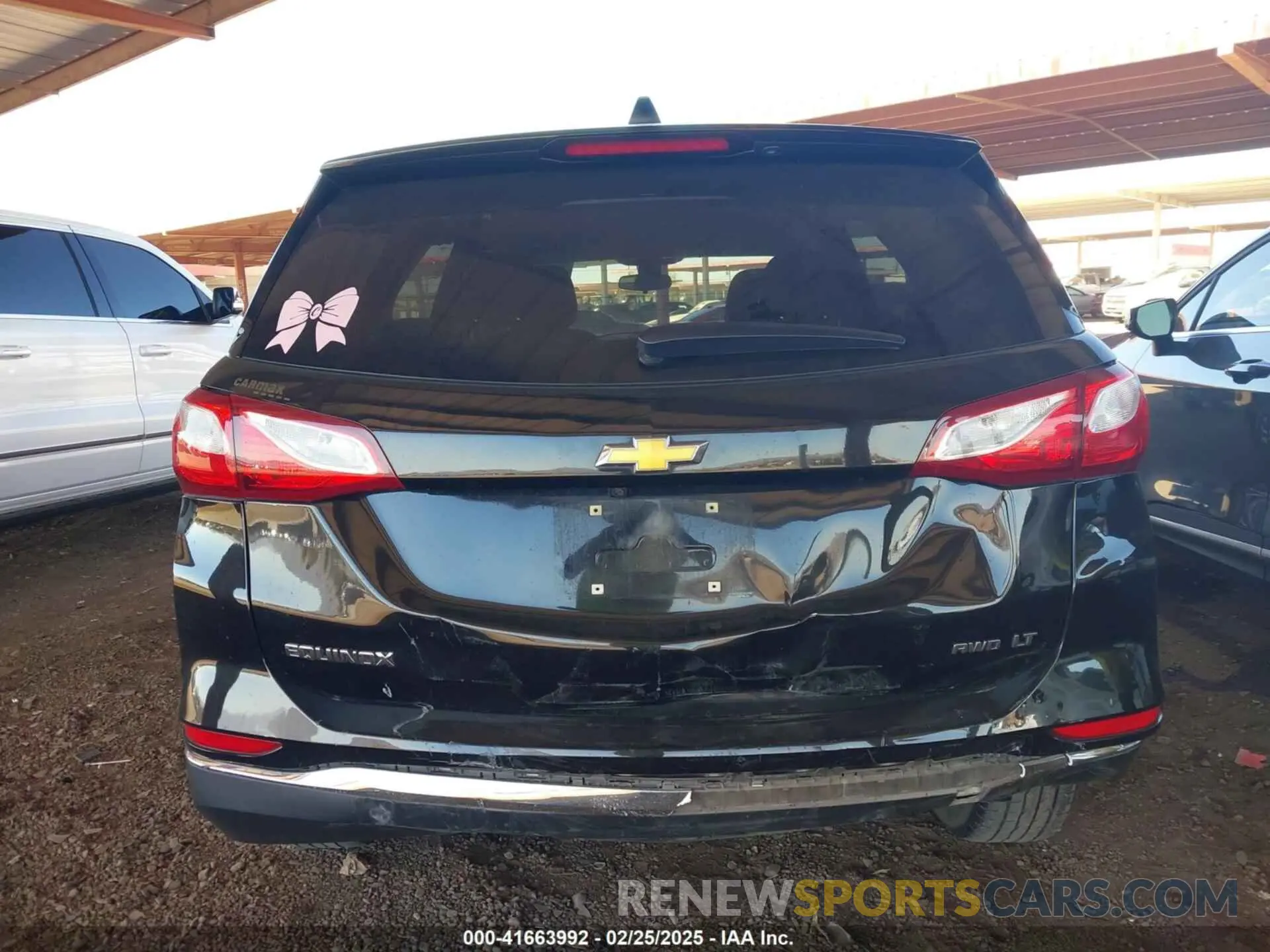 16 Photograph of a damaged car 2GNAXUEV2L6136869 CHEVROLET EQUINOX 2020