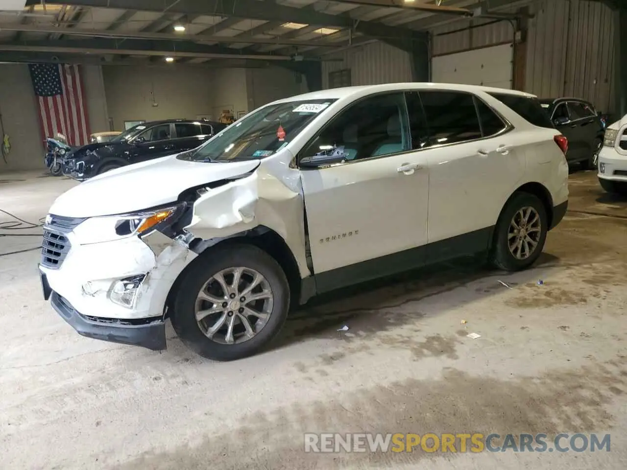 1 Photograph of a damaged car 2GNAXUEV2L6159102 CHEVROLET EQUINOX 2020