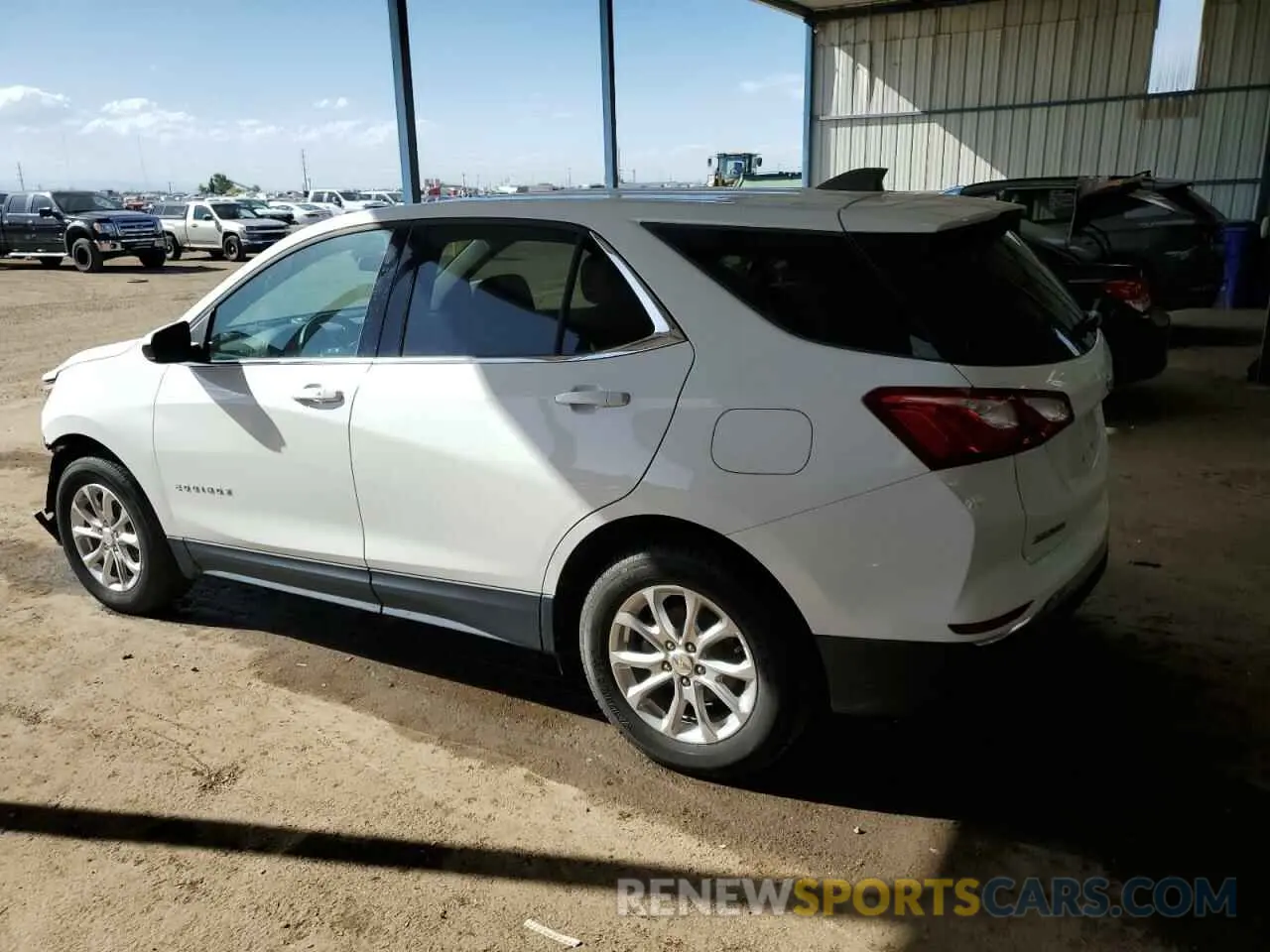 2 Фотография поврежденного автомобиля 2GNAXUEV2L6236308 CHEVROLET EQUINOX 2020