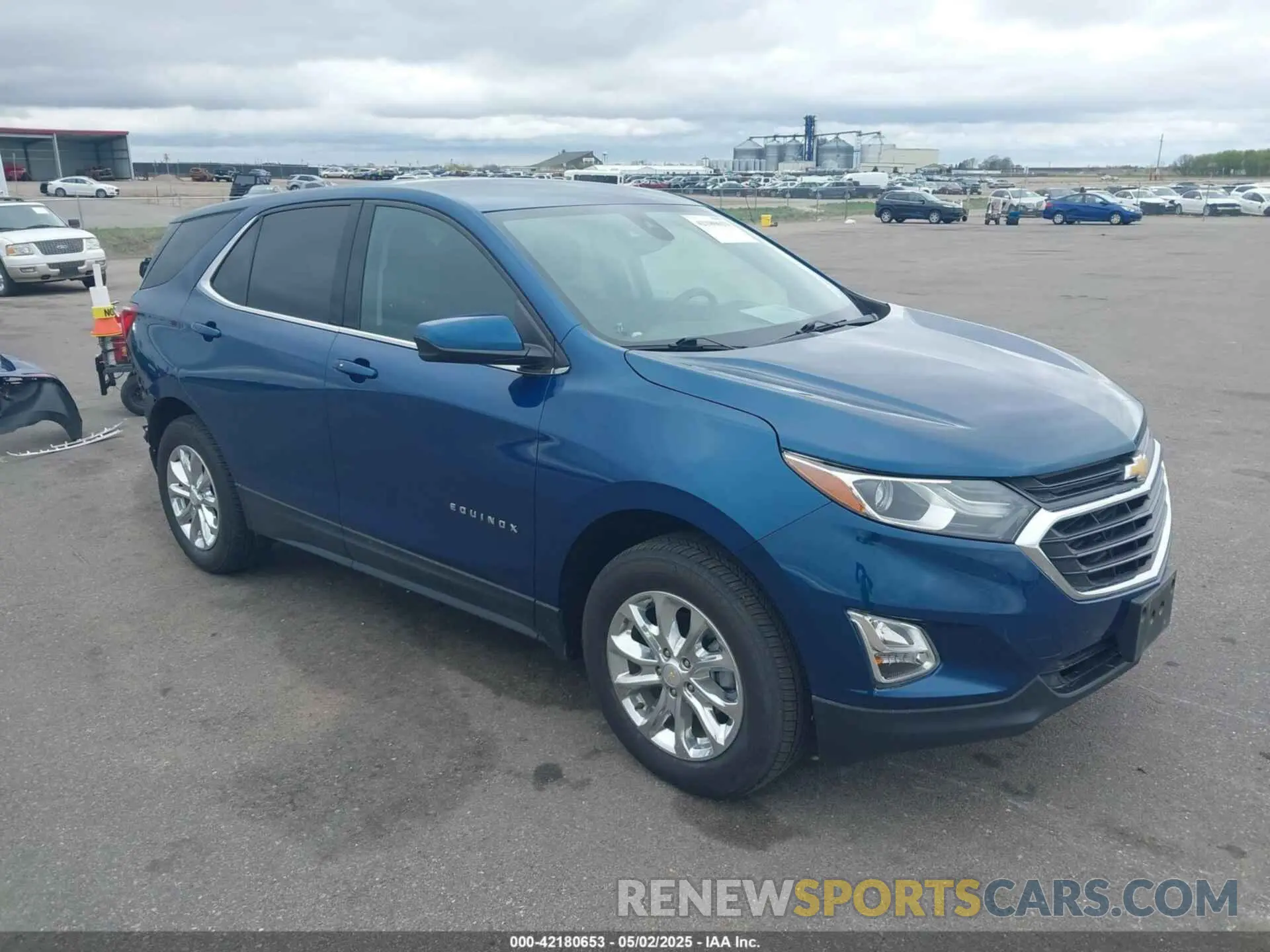1 Photograph of a damaged car 2GNAXUEV3L6157178 CHEVROLET EQUINOX 2020