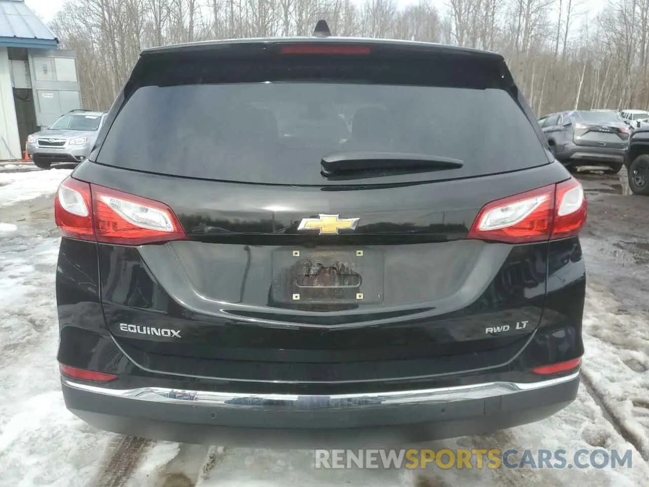 6 Photograph of a damaged car 2GNAXUEV3L6203706 CHEVROLET EQUINOX 2020