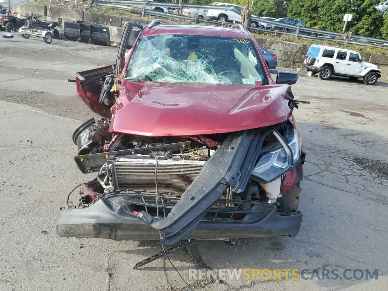 5 Photograph of a damaged car 2GNAXUEV3L6213622 CHEVROLET EQUINOX 2020