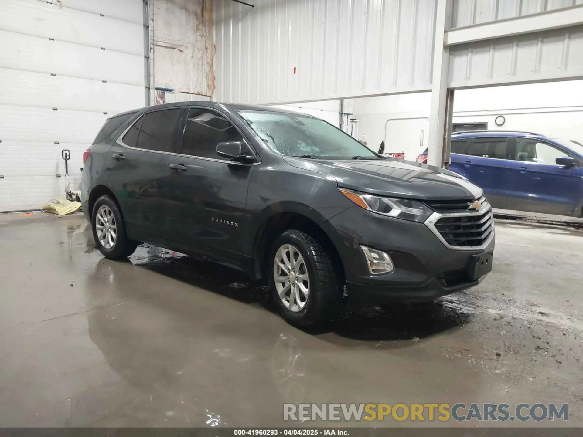 1 Фотография поврежденного автомобиля 2GNAXUEV4L6157402 CHEVROLET EQUINOX 2020