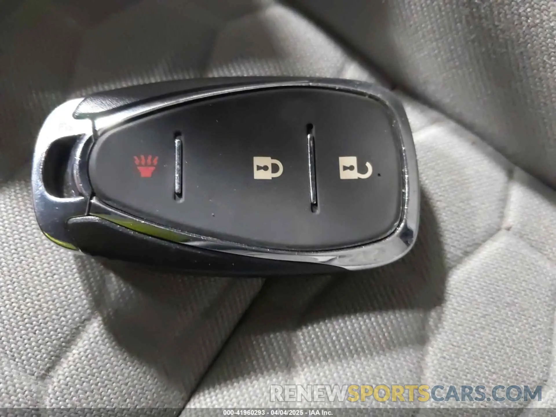 11 Фотография поврежденного автомобиля 2GNAXUEV4L6157402 CHEVROLET EQUINOX 2020