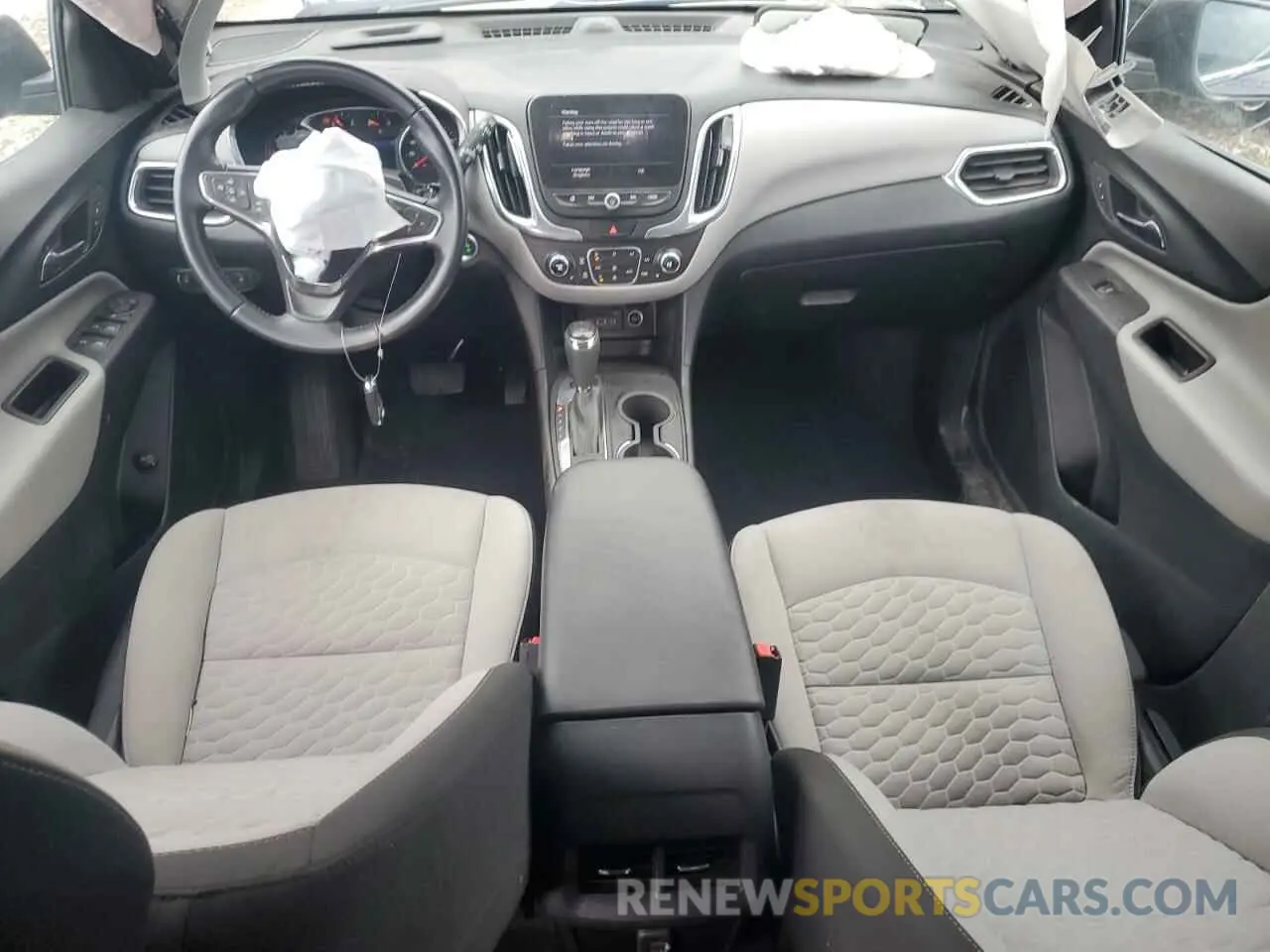 8 Фотография поврежденного автомобиля 2GNAXUEV4L6233491 CHEVROLET EQUINOX 2020