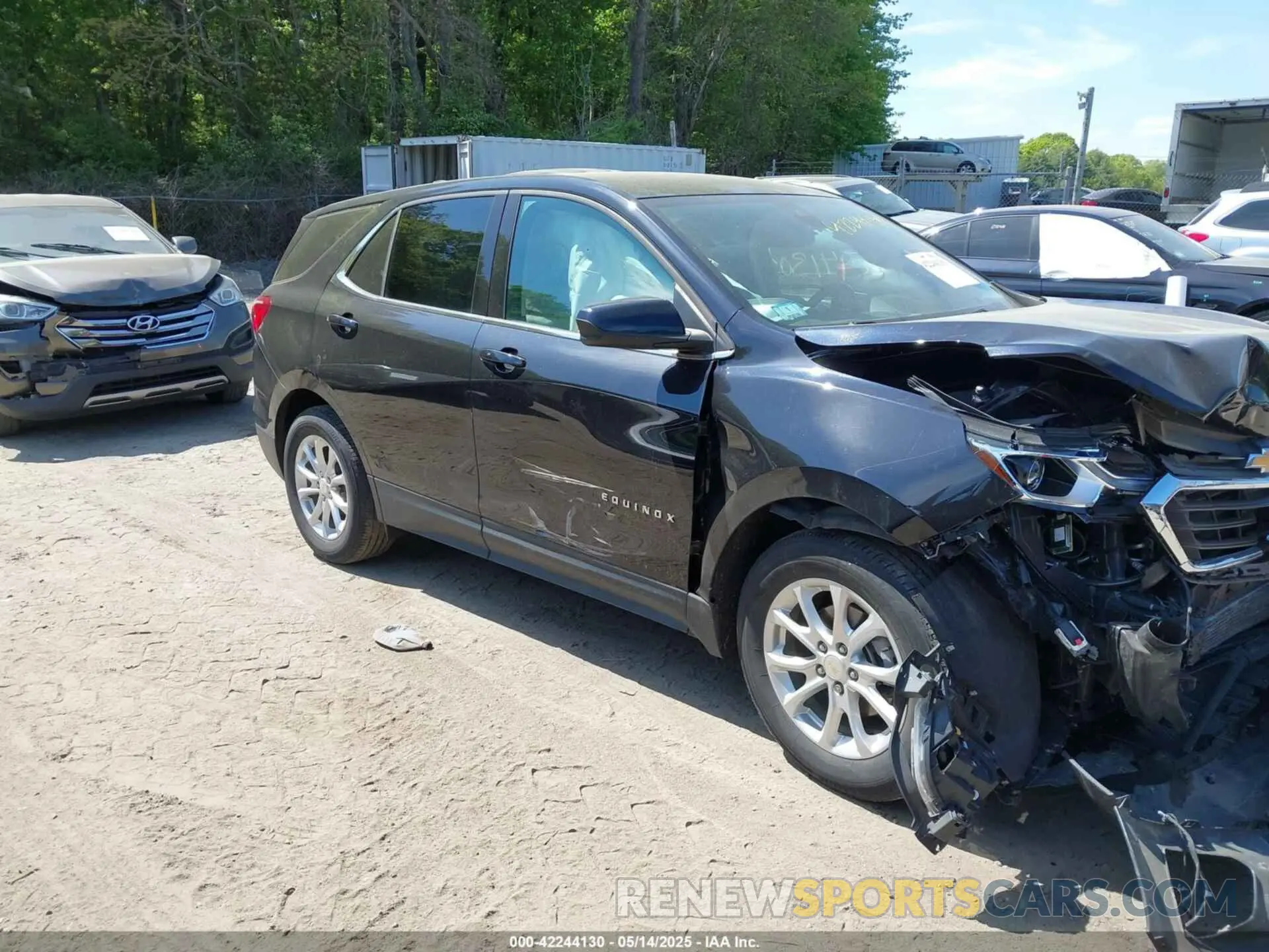 13 Photograph of a damaged car 2GNAXUEV5L6154296 CHEVROLET EQUINOX 2020