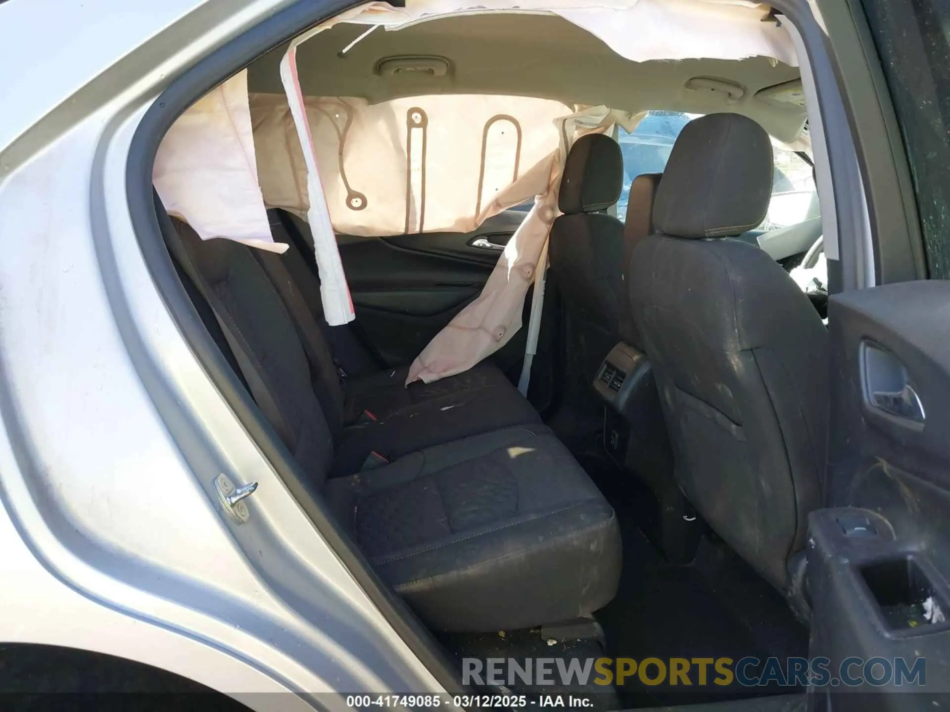 8 Фотография поврежденного автомобиля 2GNAXUEV5L6205134 CHEVROLET EQUINOX 2020