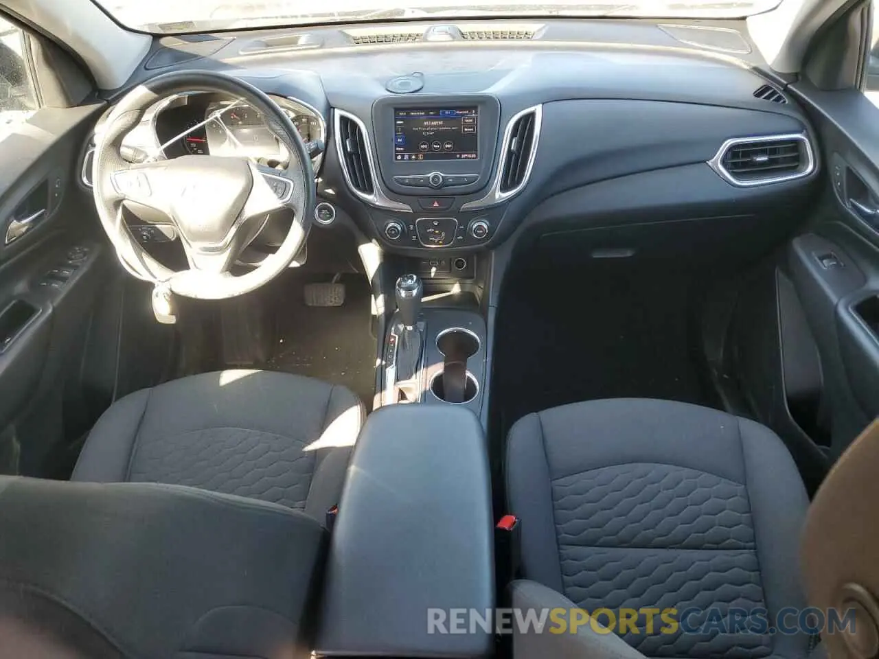8 Фотография поврежденного автомобиля 2GNAXUEV5L6221088 CHEVROLET EQUINOX 2020