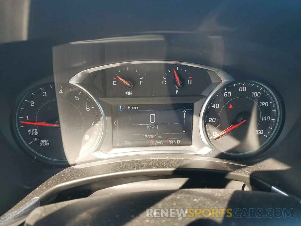 9 Фотография поврежденного автомобиля 2GNAXUEV5L6221088 CHEVROLET EQUINOX 2020
