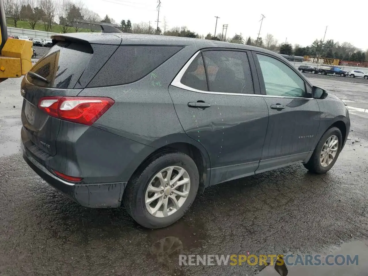 3 Фотография поврежденного автомобиля 2GNAXUEV6L6109383 CHEVROLET EQUINOX 2020