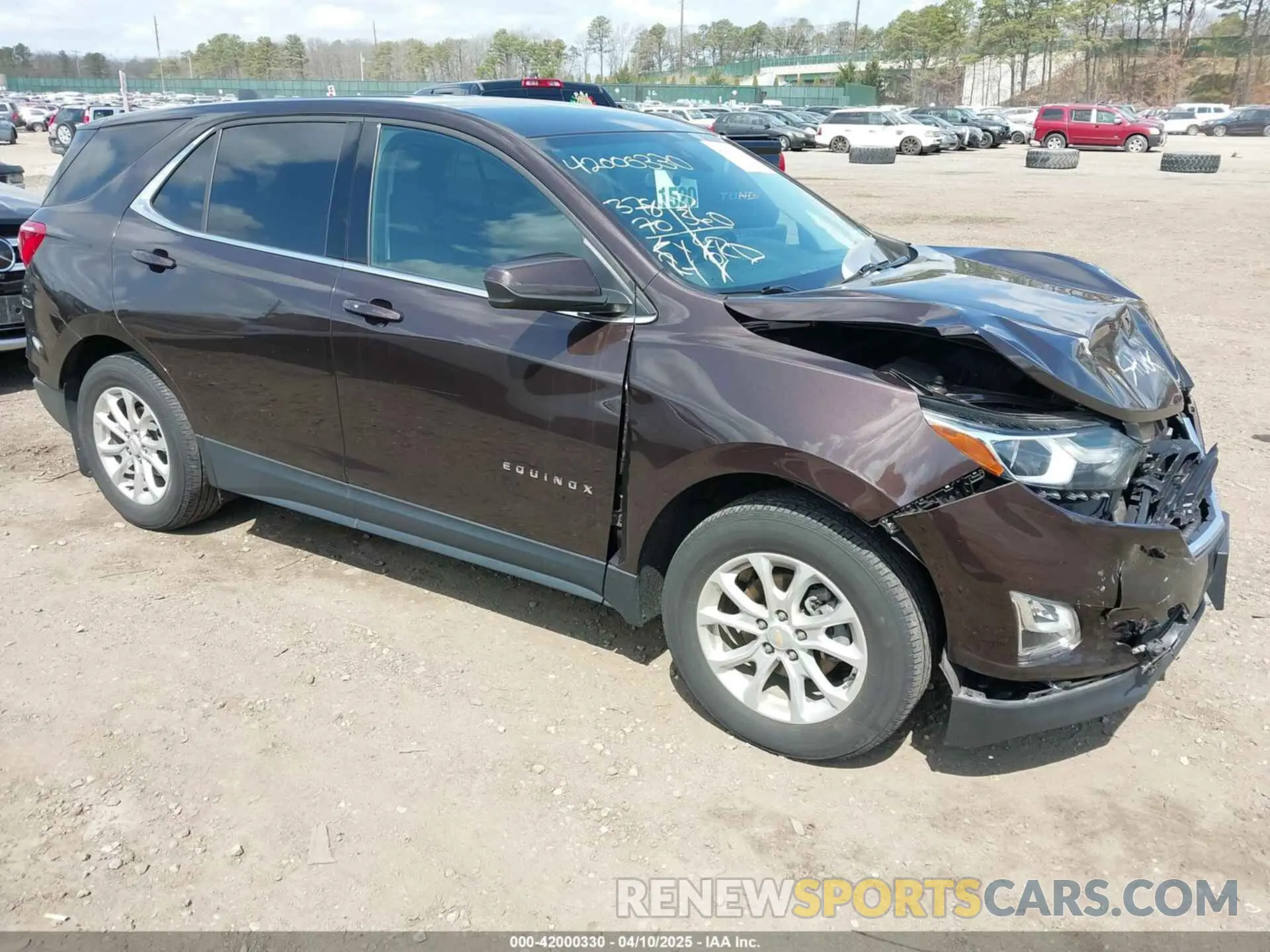 1 Фотография поврежденного автомобиля 2GNAXUEV6L6137975 CHEVROLET EQUINOX 2020