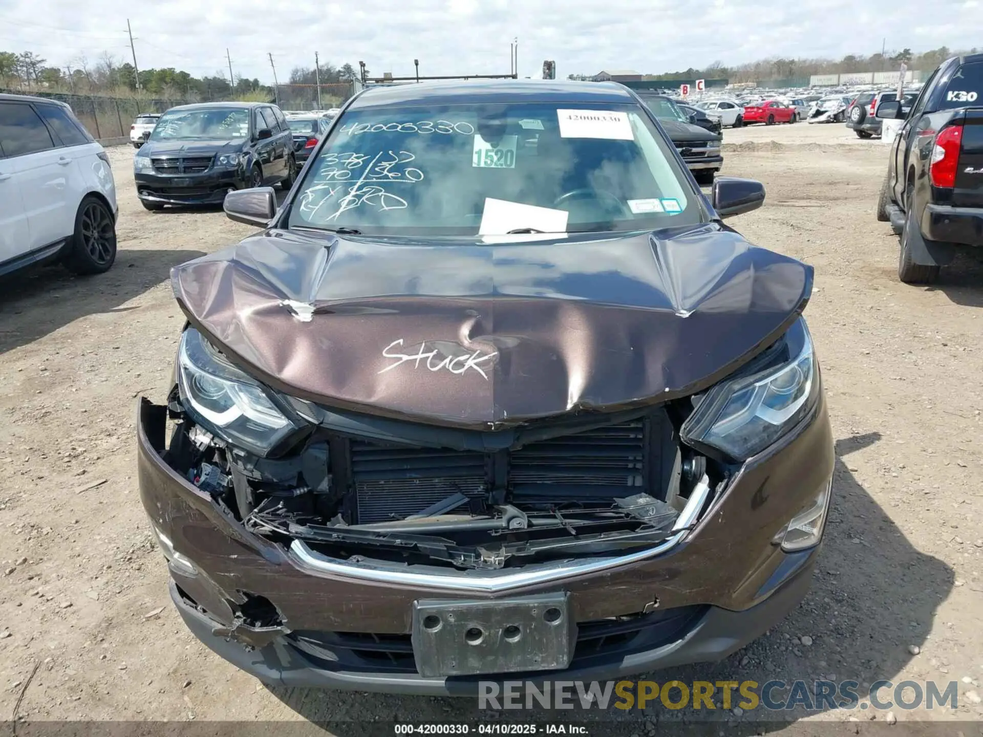 12 Фотография поврежденного автомобиля 2GNAXUEV6L6137975 CHEVROLET EQUINOX 2020