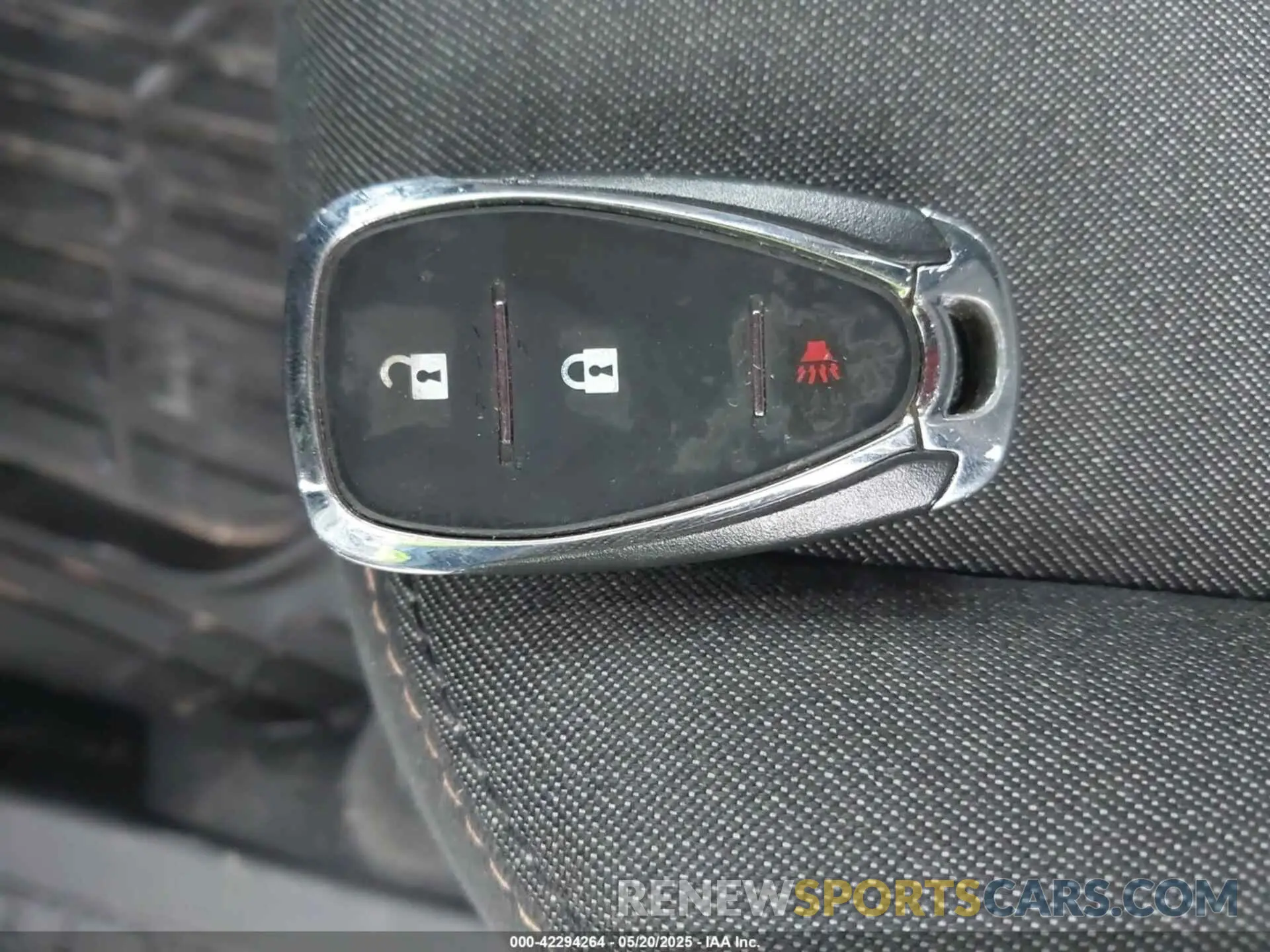 11 Фотография поврежденного автомобиля 2GNAXUEV6L6162813 CHEVROLET EQUINOX 2020