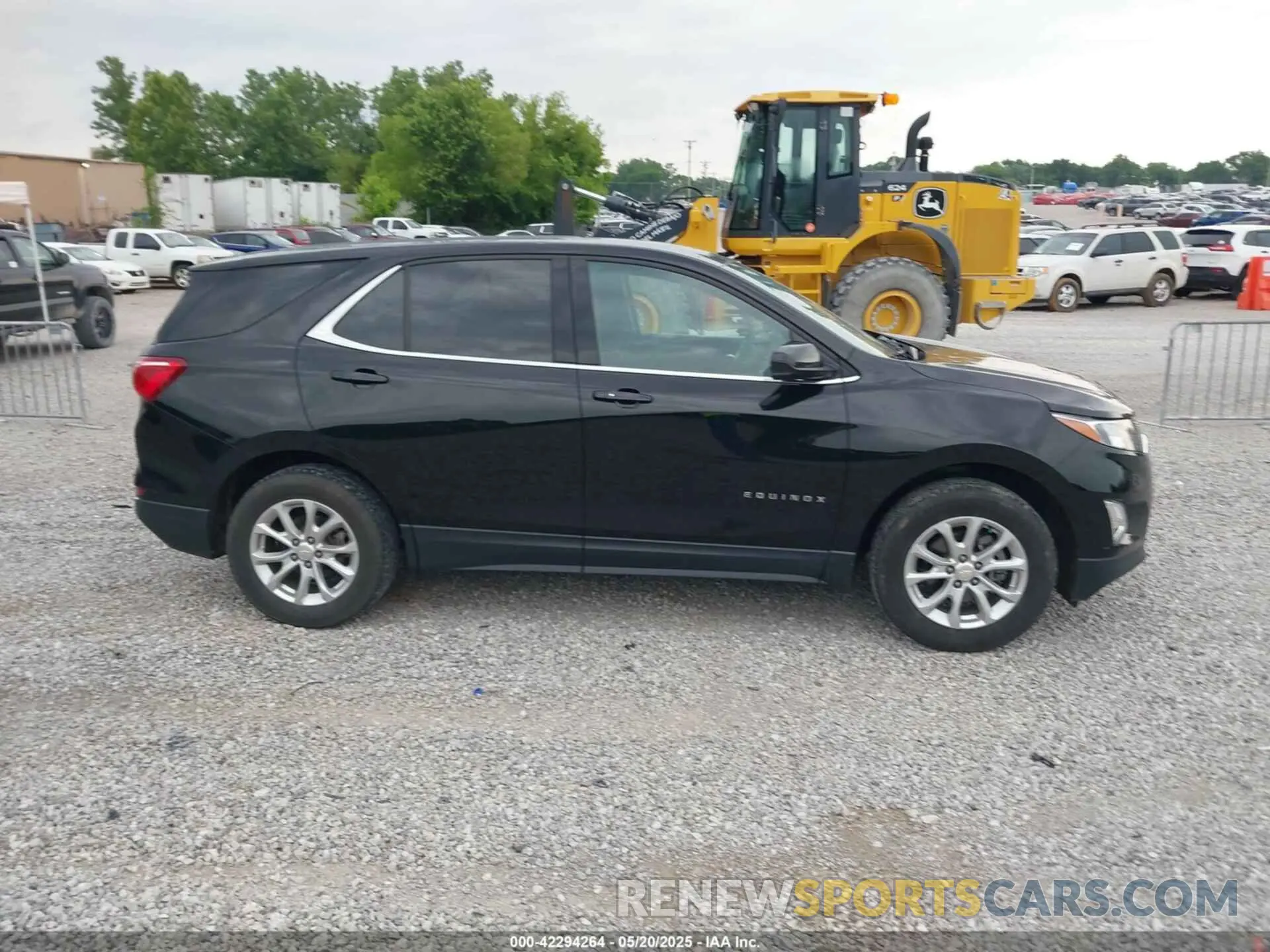 13 Фотография поврежденного автомобиля 2GNAXUEV6L6162813 CHEVROLET EQUINOX 2020