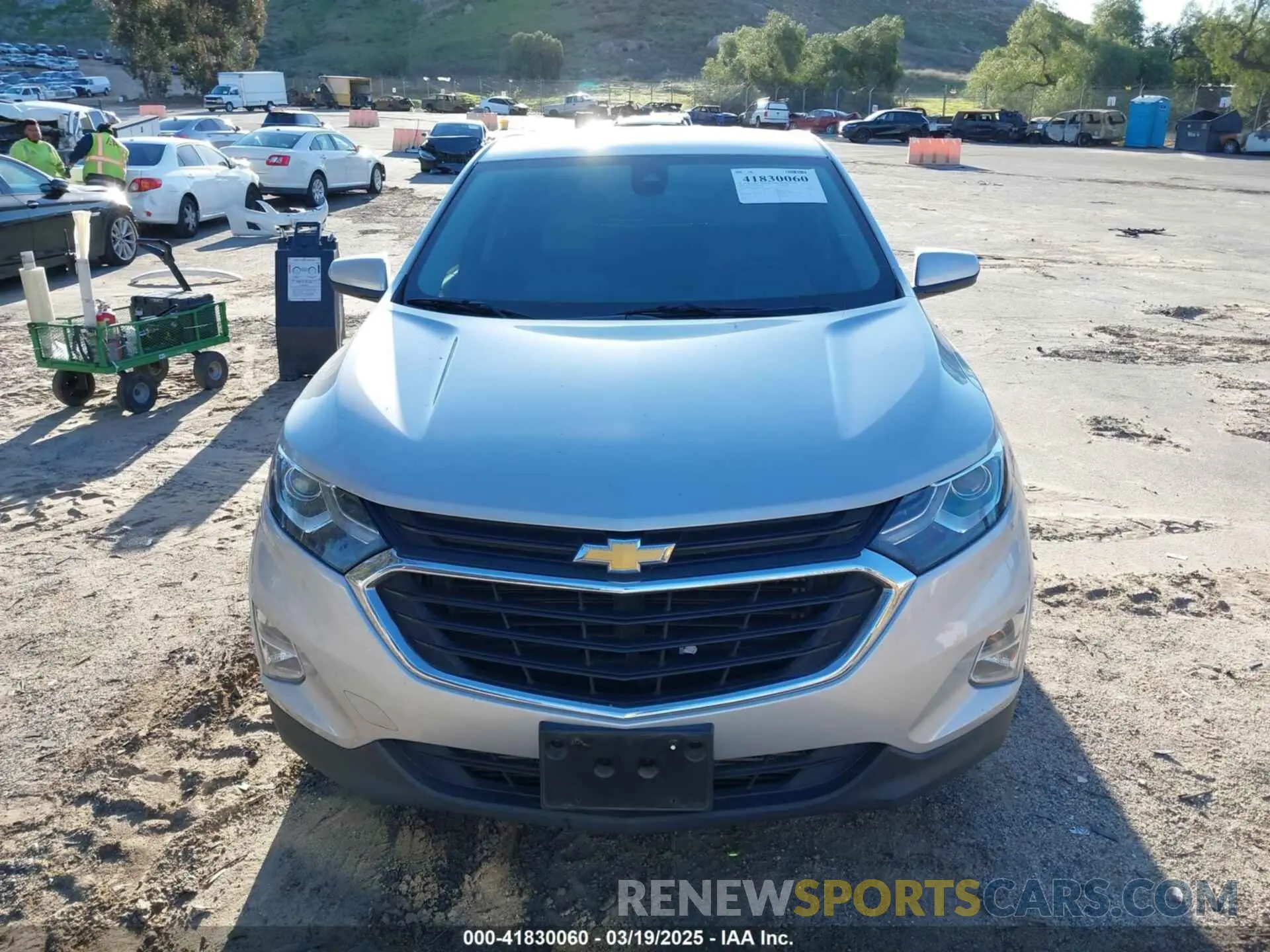 12 Фотография поврежденного автомобиля 2GNAXUEV7L6111580 CHEVROLET EQUINOX 2020