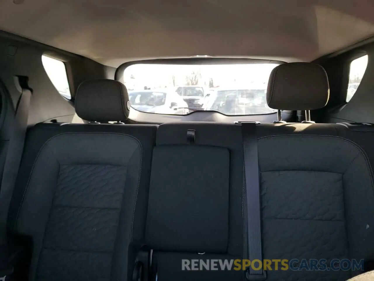 10 Фотография поврежденного автомобиля 2GNAXUEV7L6142182 CHEVROLET EQUINOX 2020