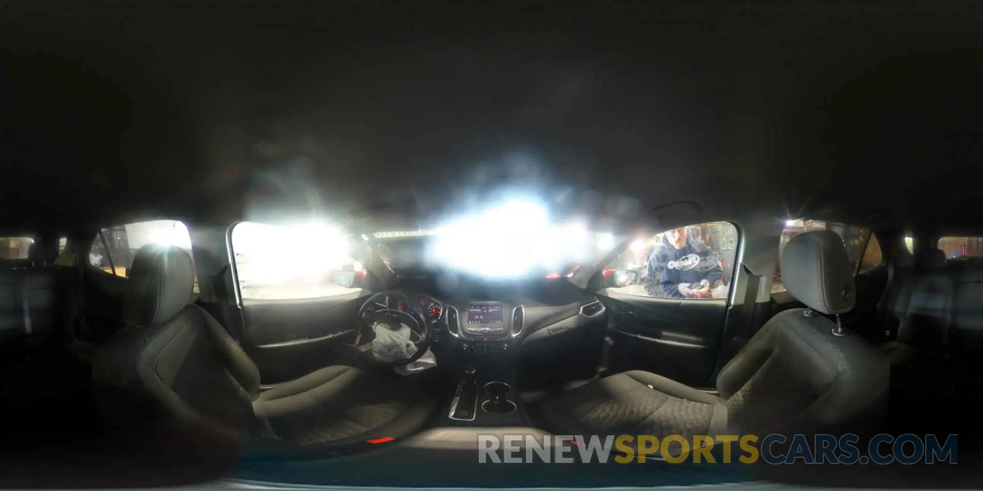 13 Photograph of a damaged car 2GNAXUEV7L6212764 CHEVROLET EQUINOX 2020