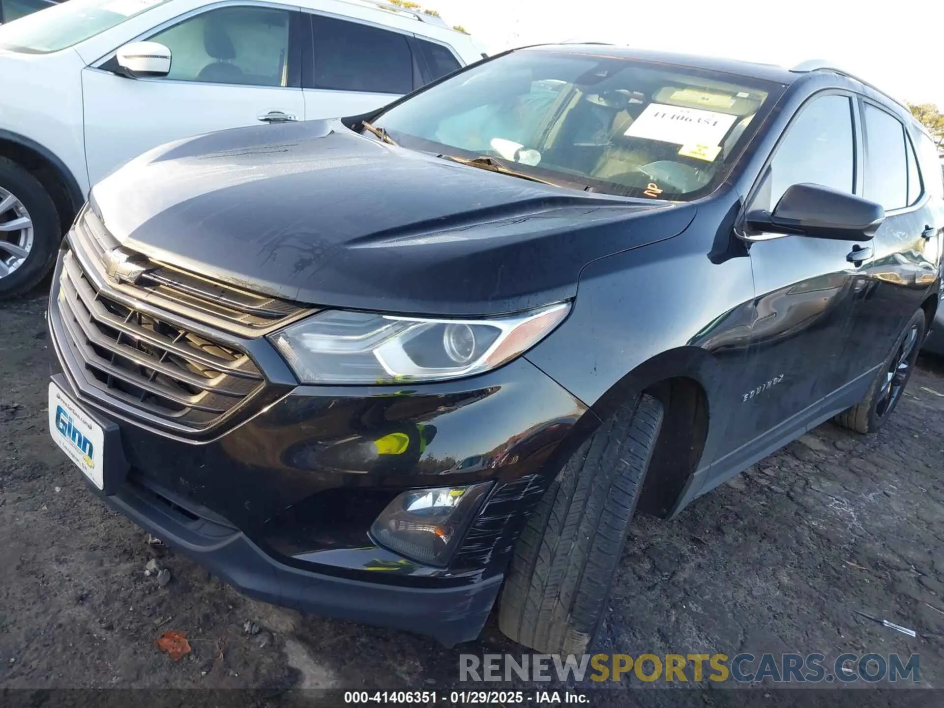 2 Photograph of a damaged car 2GNAXUEV7L6235588 CHEVROLET EQUINOX 2020