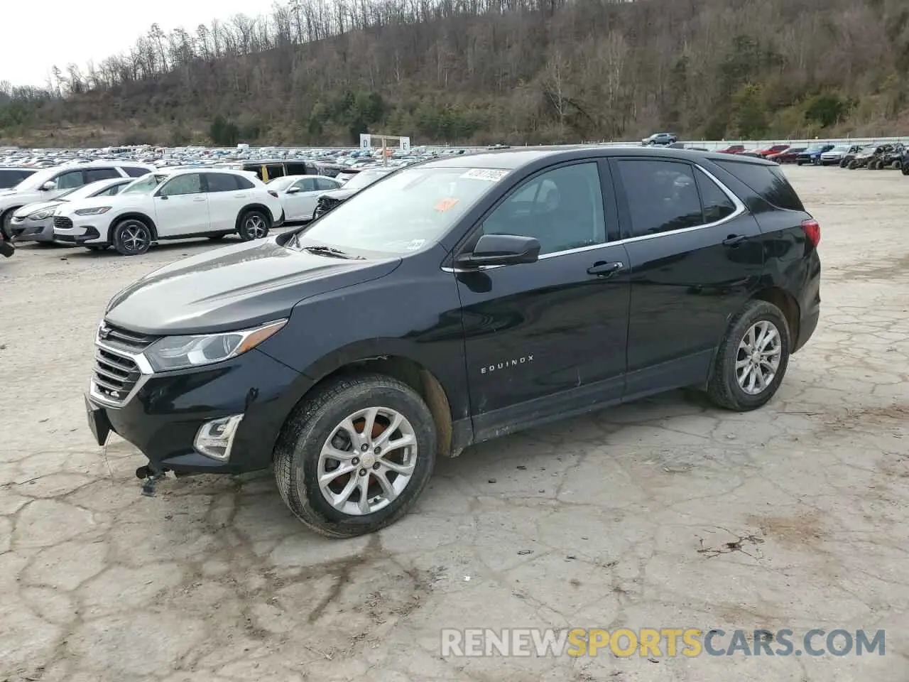 1 Photograph of a damaged car 2GNAXUEV8L6130011 CHEVROLET EQUINOX 2020