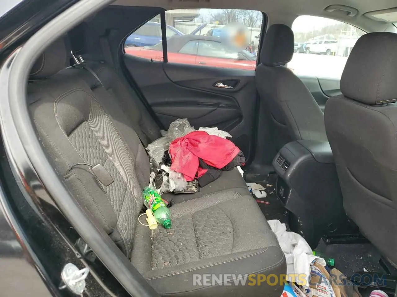 12 Photograph of a damaged car 2GNAXUEV8L6130011 CHEVROLET EQUINOX 2020