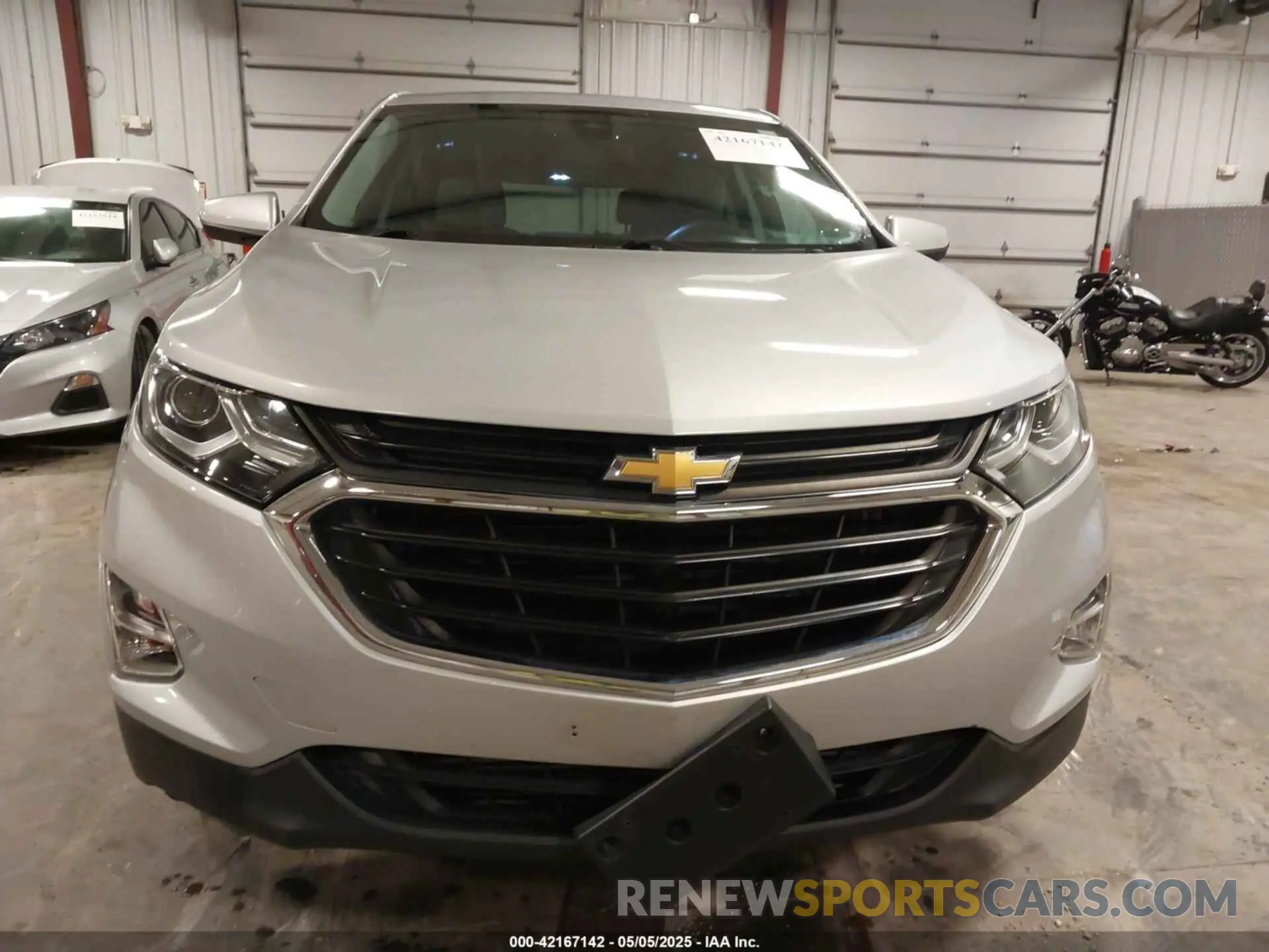 13 Фотография поврежденного автомобиля 2GNAXUEV8L6198096 CHEVROLET EQUINOX 2020