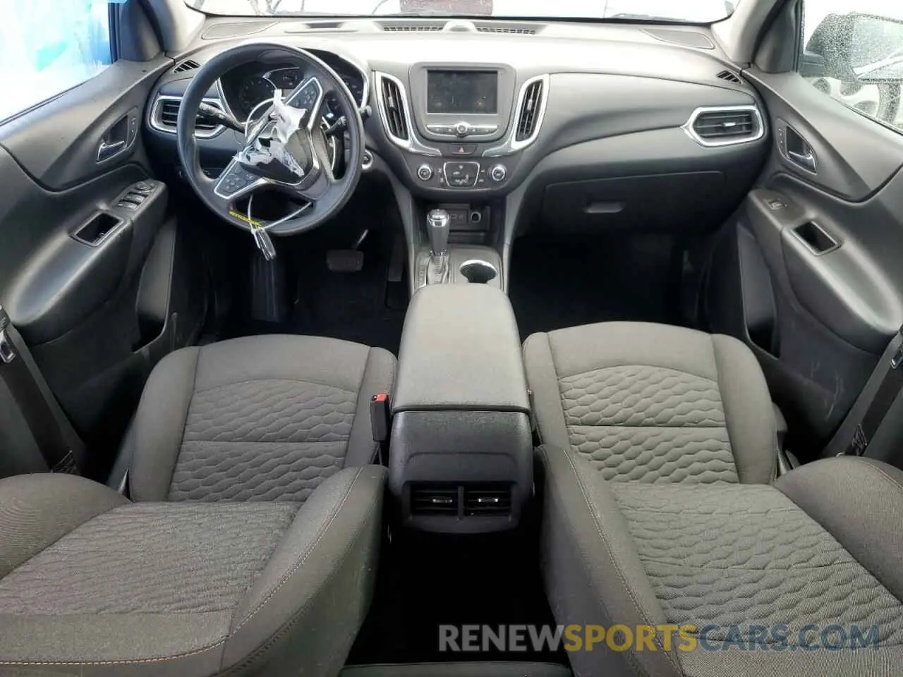 8 Фотография поврежденного автомобиля 2GNAXUEV8L6224647 CHEVROLET EQUINOX 2020