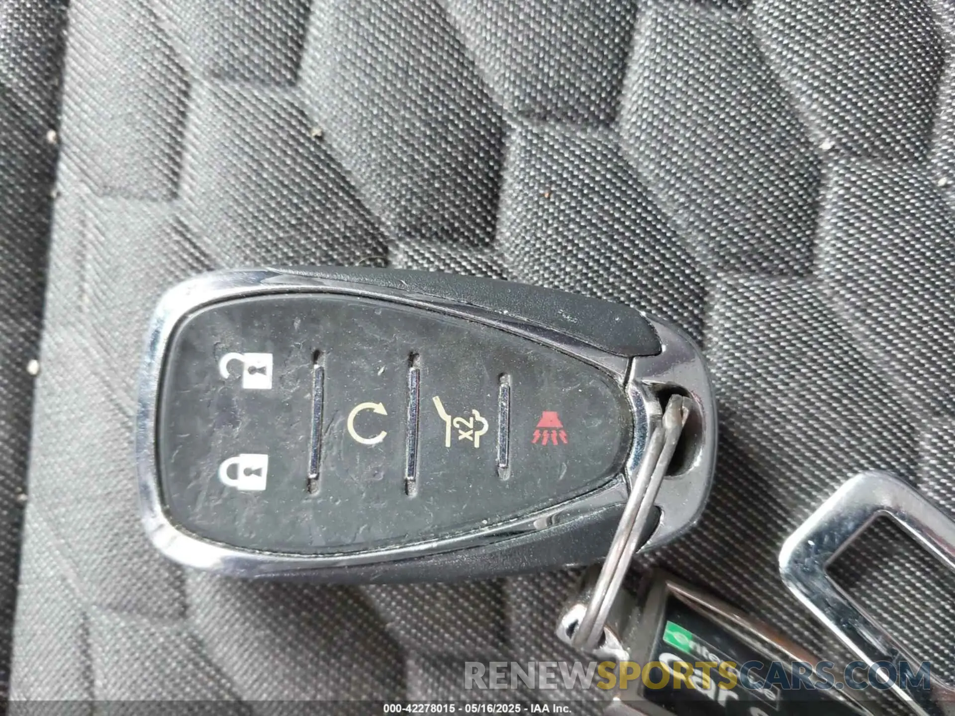 11 Фотография поврежденного автомобиля 2GNAXUEV8L6240962 CHEVROLET EQUINOX 2020
