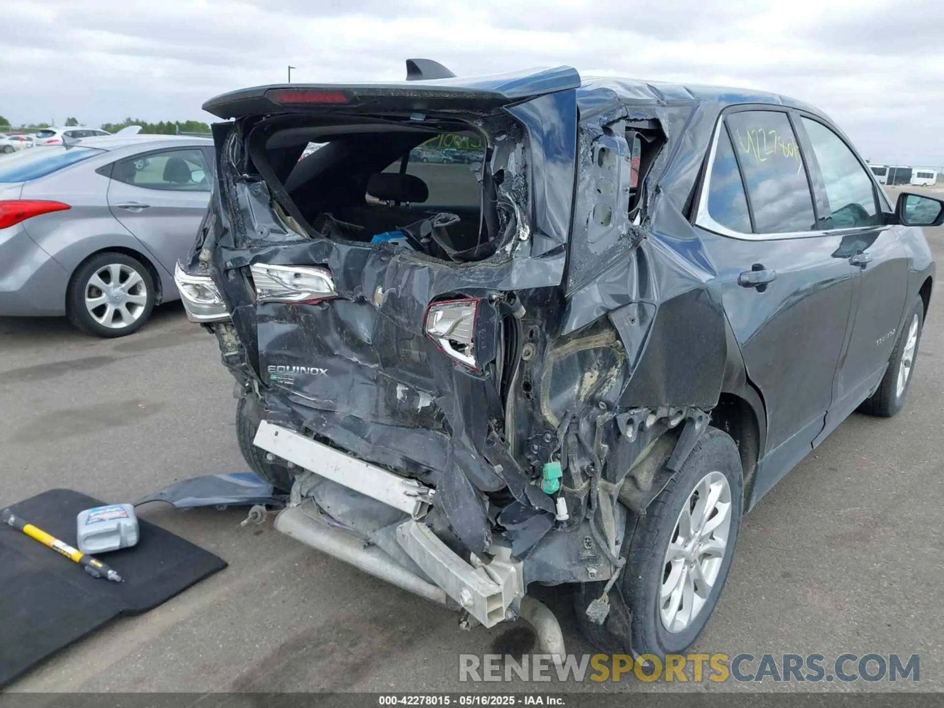18 Фотография поврежденного автомобиля 2GNAXUEV8L6240962 CHEVROLET EQUINOX 2020