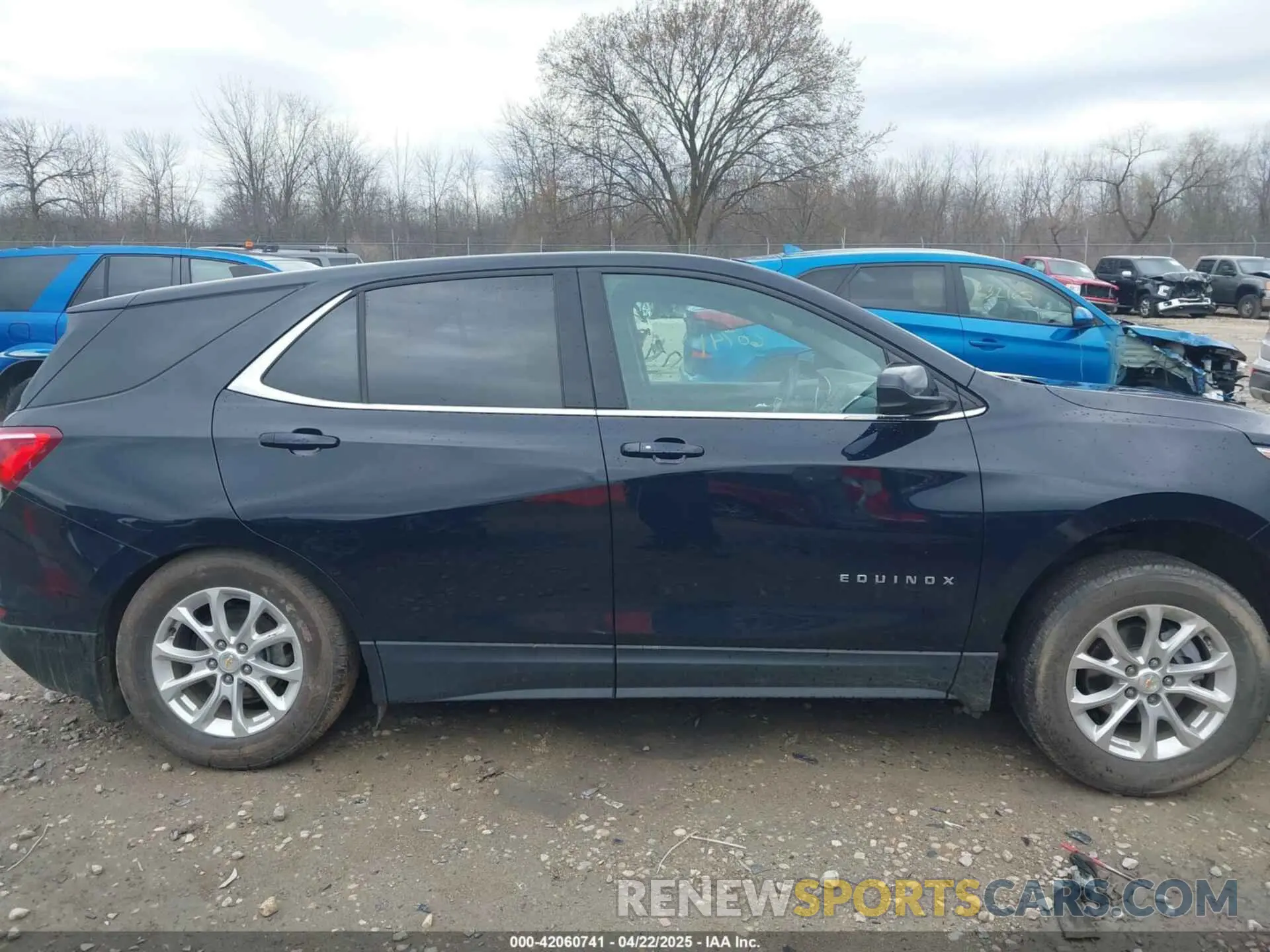 13 Фотография поврежденного автомобиля 2GNAXUEV9L6160215 CHEVROLET EQUINOX 2020