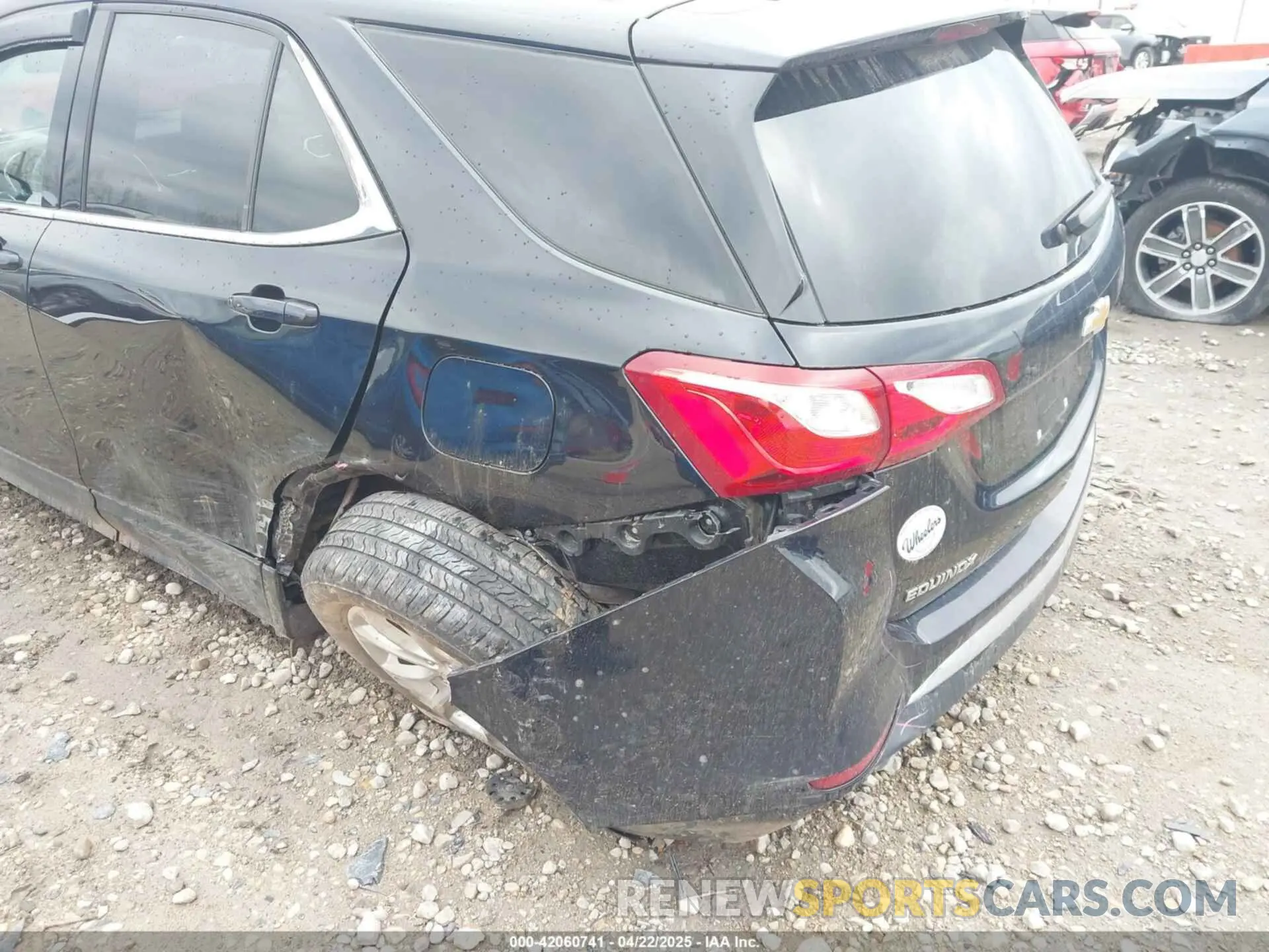 6 Фотография поврежденного автомобиля 2GNAXUEV9L6160215 CHEVROLET EQUINOX 2020