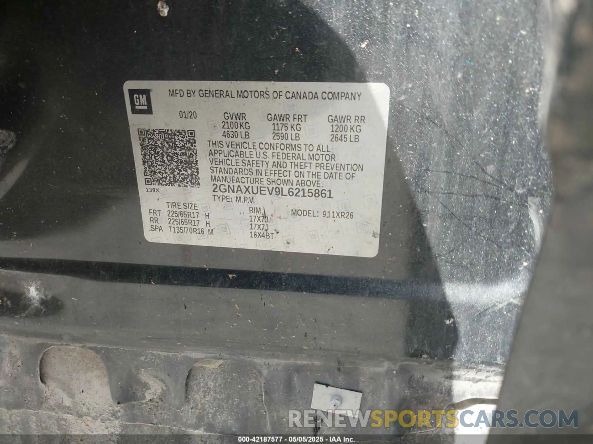 9 Photograph of a damaged car 2GNAXUEV9L6215861 CHEVROLET EQUINOX 2020