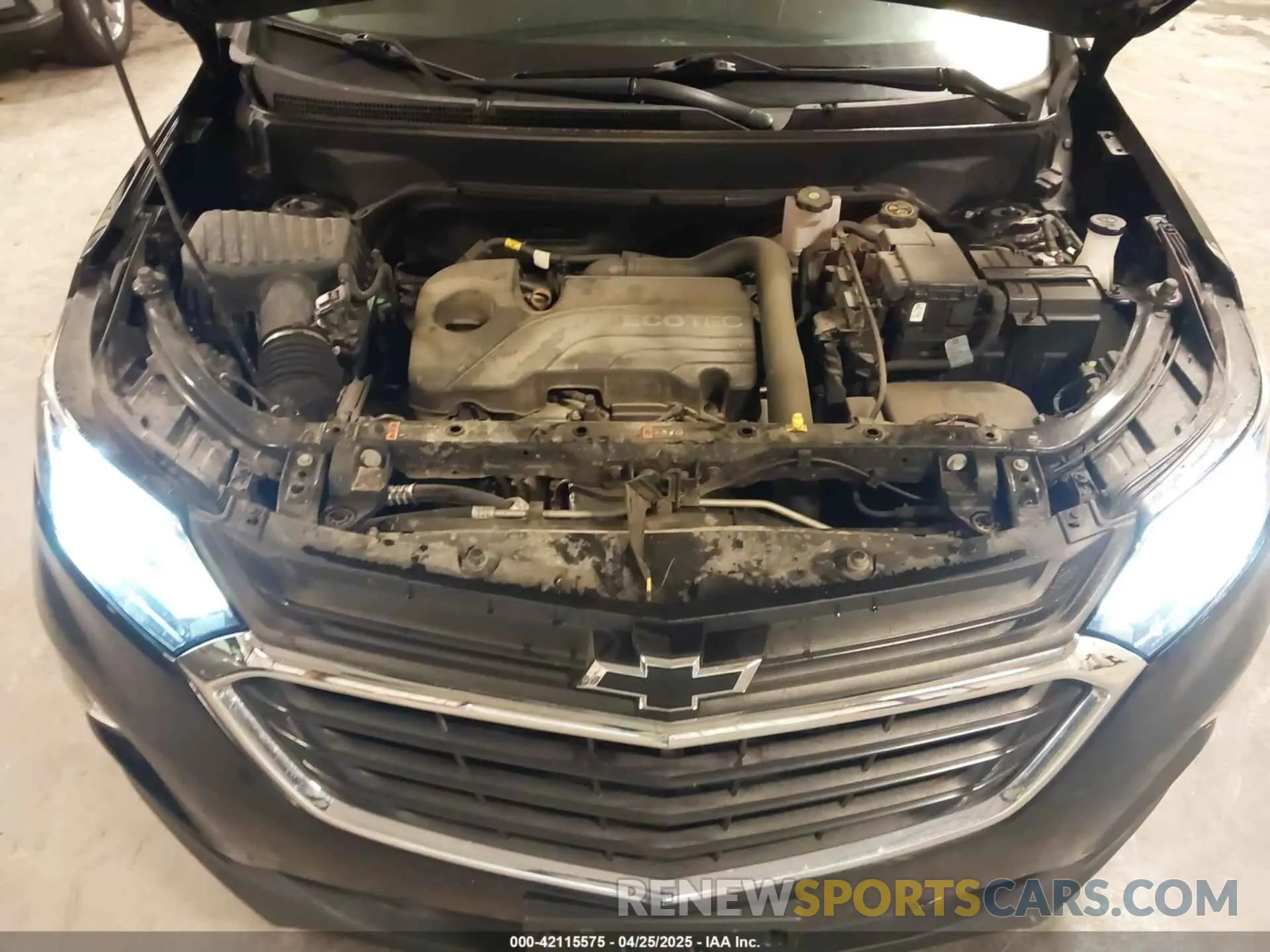 10 Photograph of a damaged car 2GNAXUEV9L6283724 CHEVROLET EQUINOX 2020