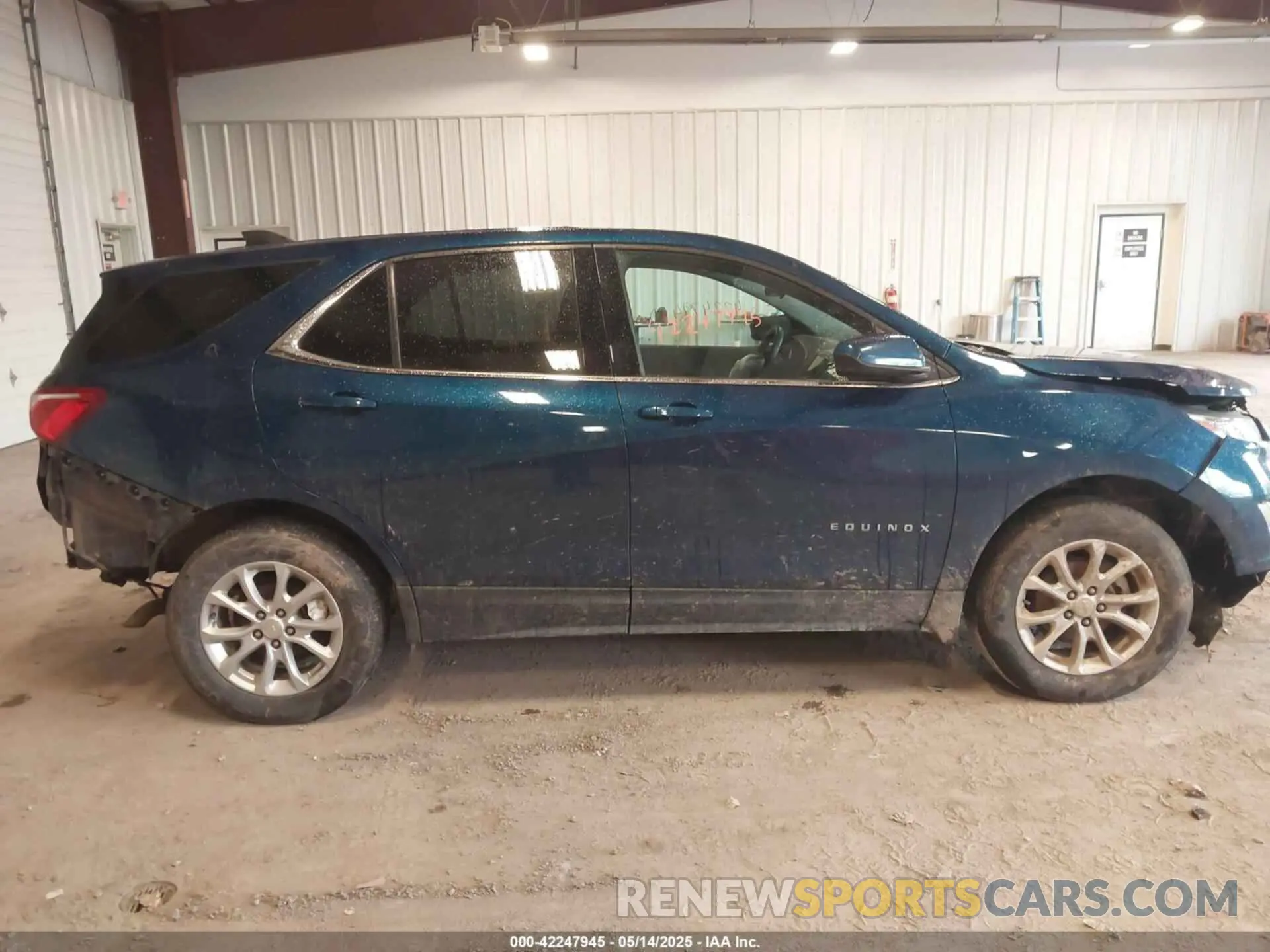 13 Фотография поврежденного автомобиля 2GNAXUEVXL6110911 CHEVROLET EQUINOX 2020