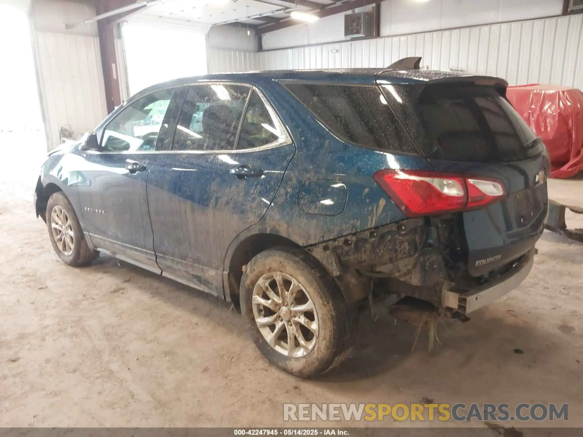 3 Фотография поврежденного автомобиля 2GNAXUEVXL6110911 CHEVROLET EQUINOX 2020