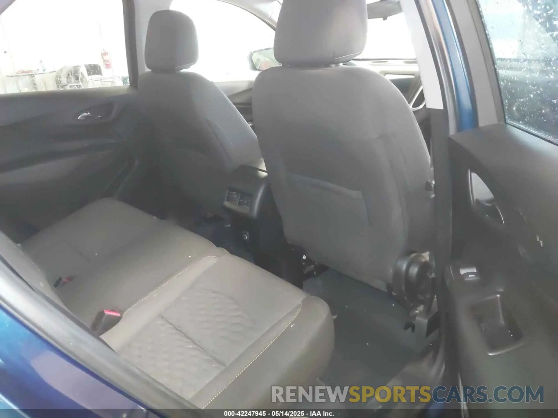 8 Фотография поврежденного автомобиля 2GNAXUEVXL6110911 CHEVROLET EQUINOX 2020
