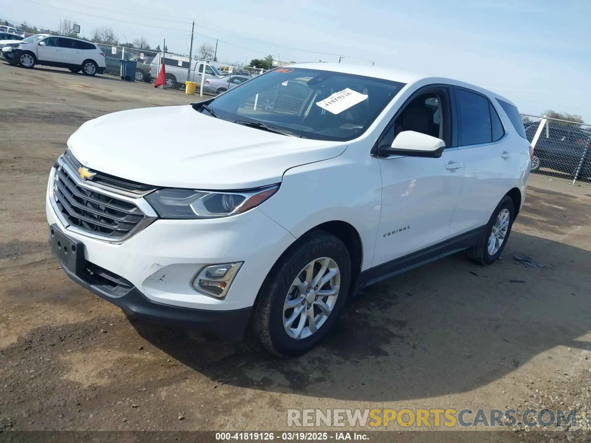 2 Photograph of a damaged car 2GNAXUEVXL6117227 CHEVROLET EQUINOX 2020