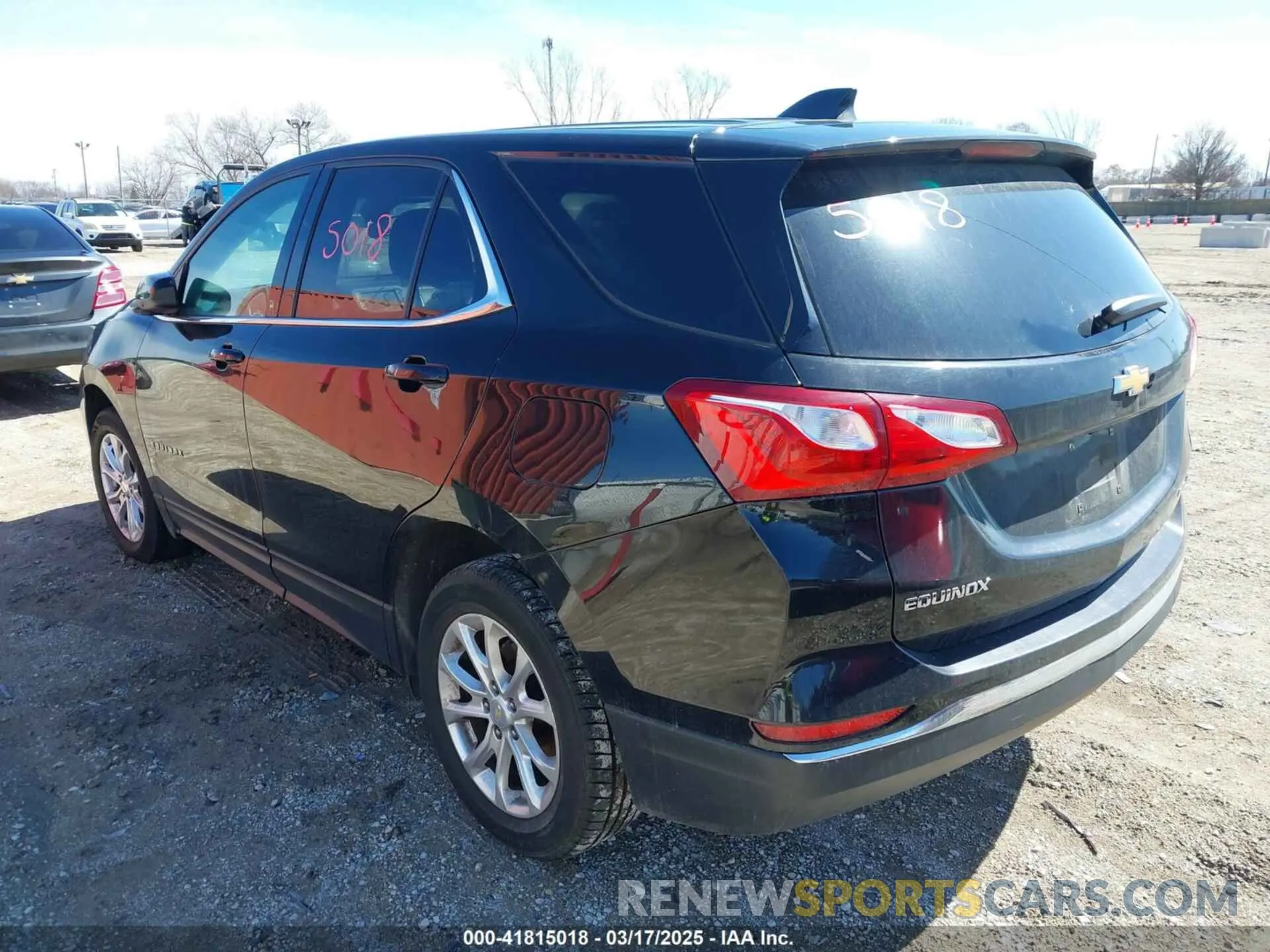 3 Photograph of a damaged car 2GNAXUEVXL6218459 CHEVROLET EQUINOX 2020
