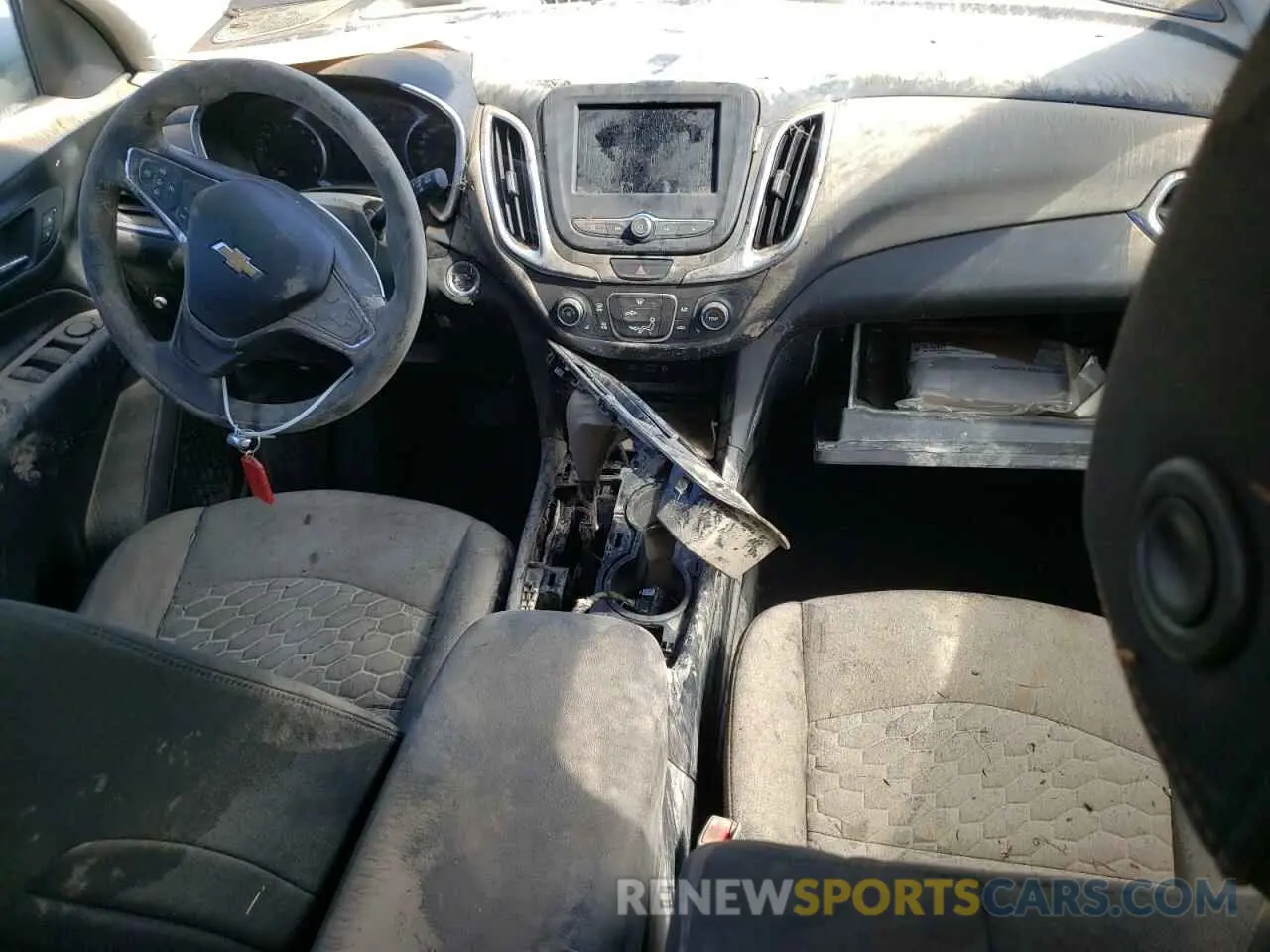 8 Photograph of a damaged car 2GNAXUEVXL6240722 CHEVROLET EQUINOX 2020