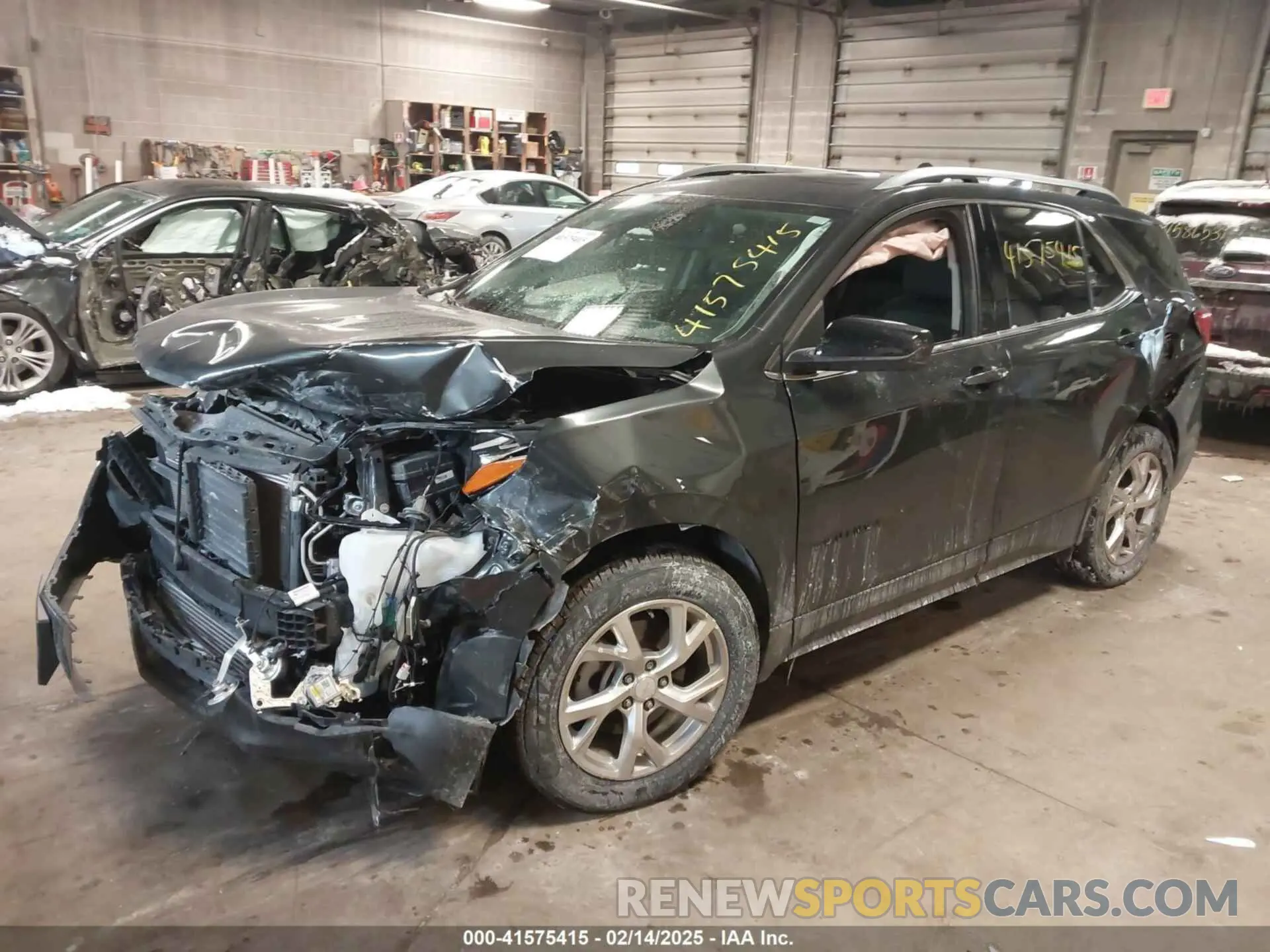 2 Фотография поврежденного автомобиля 2GNAXVEX7L6129889 CHEVROLET EQUINOX 2020
