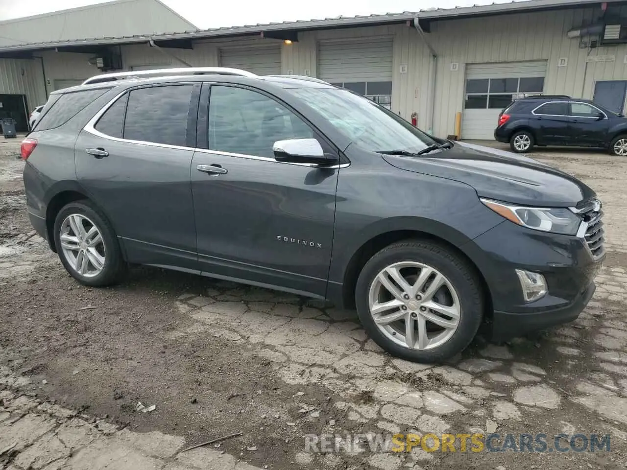 4 Фотография поврежденного автомобиля 2GNAXXEV4L6190885 CHEVROLET EQUINOX 2020