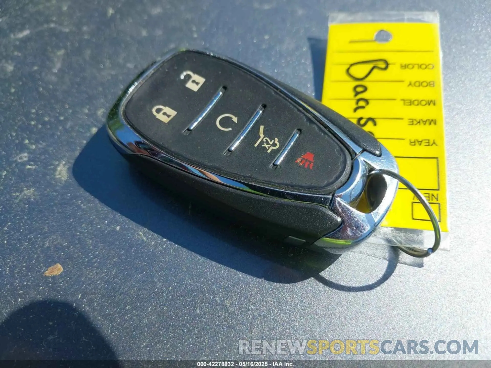 11 Photograph of a damaged car 2GNAXXEV4L6237347 CHEVROLET EQUINOX 2020