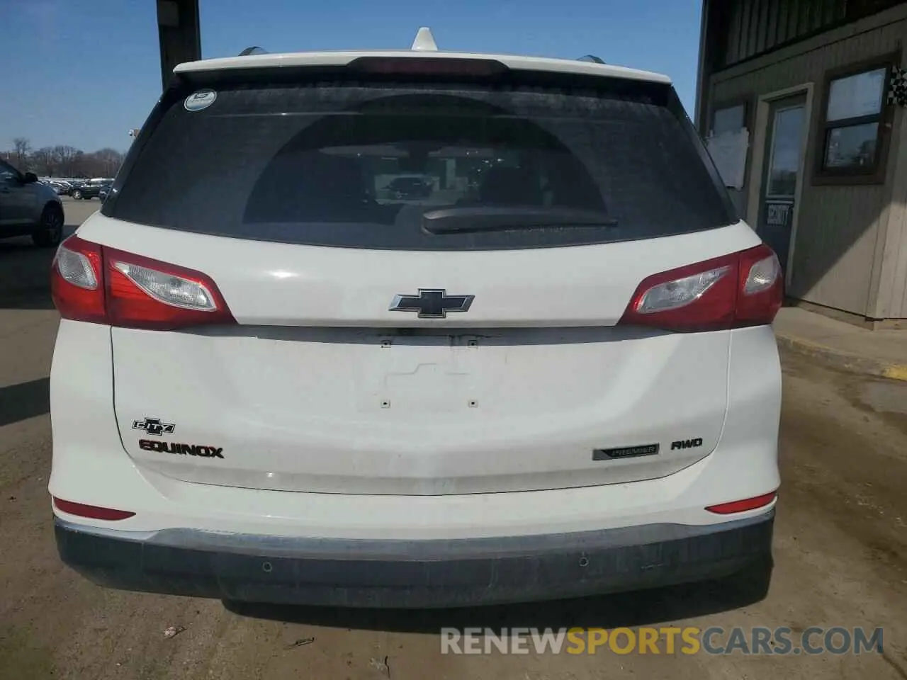 6 Фотография поврежденного автомобиля 2GNAXXEV5L6282023 CHEVROLET EQUINOX 2020