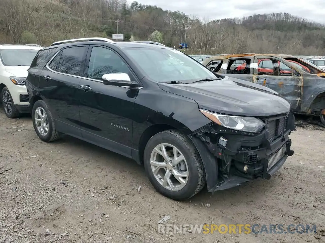 4 Фотография поврежденного автомобиля 2GNAXXEV9L6275771 CHEVROLET EQUINOX 2020