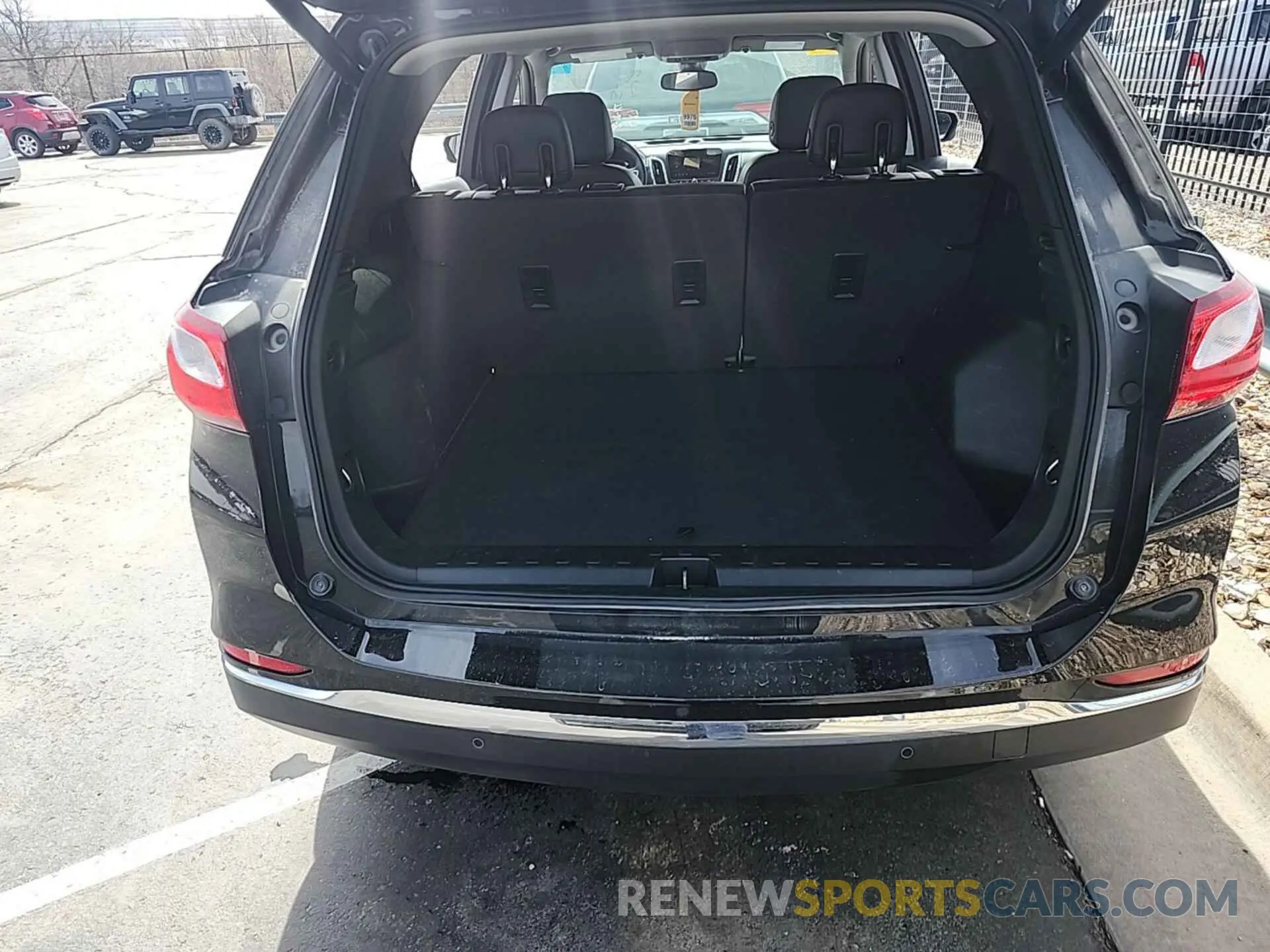 3 Photograph of a damaged car 2GNAXXEVXL6215532 CHEVROLET EQUINOX 2020