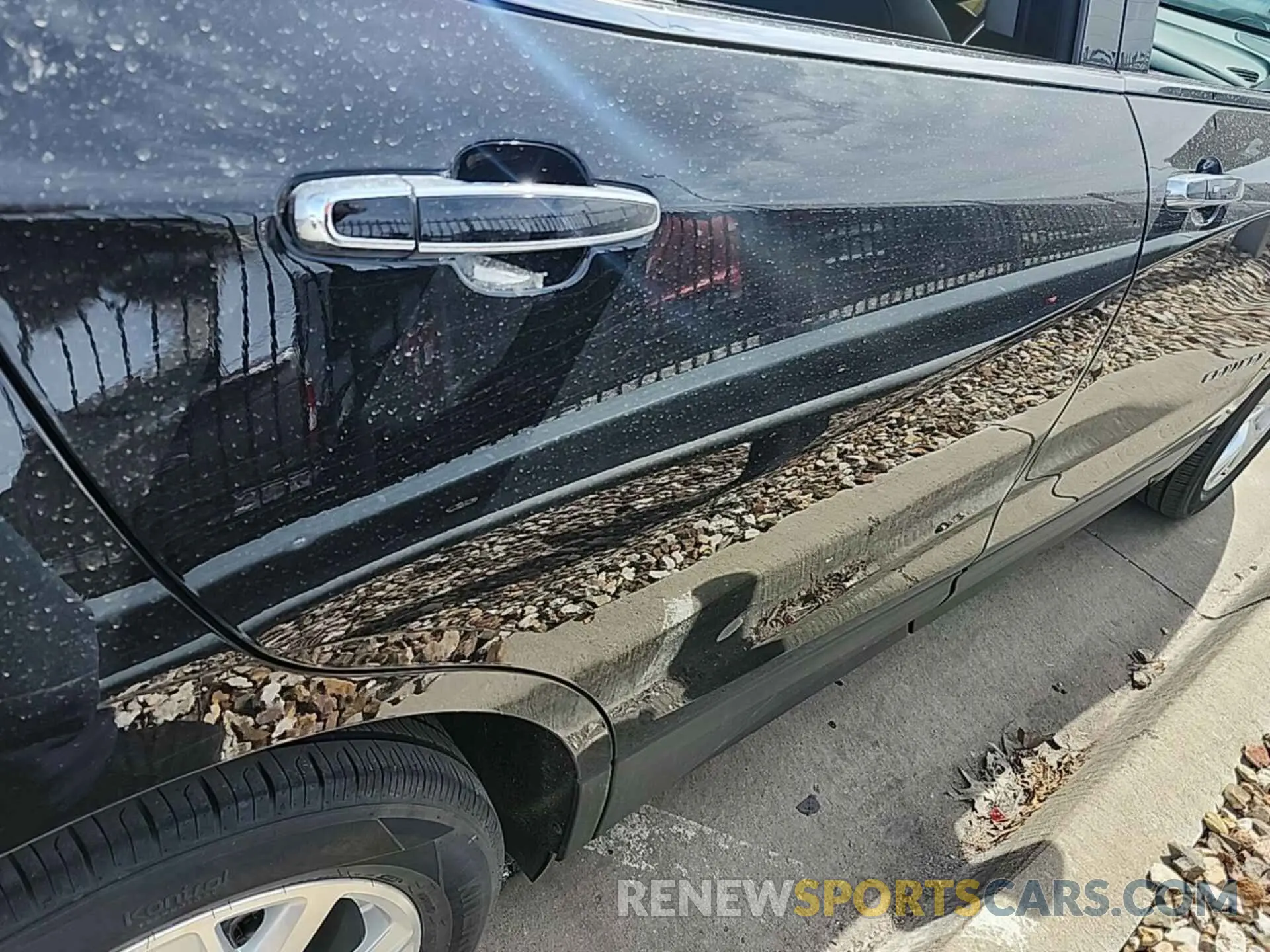 7 Photograph of a damaged car 2GNAXXEVXL6215532 CHEVROLET EQUINOX 2020